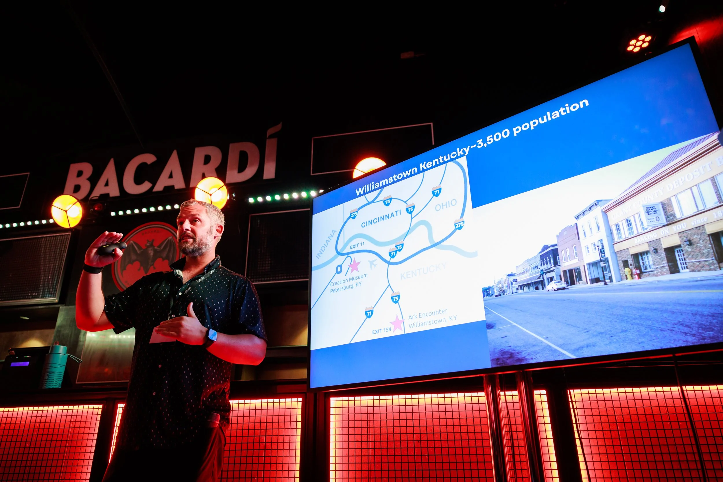 Seth Lieber presenting on visitor experience and destination development