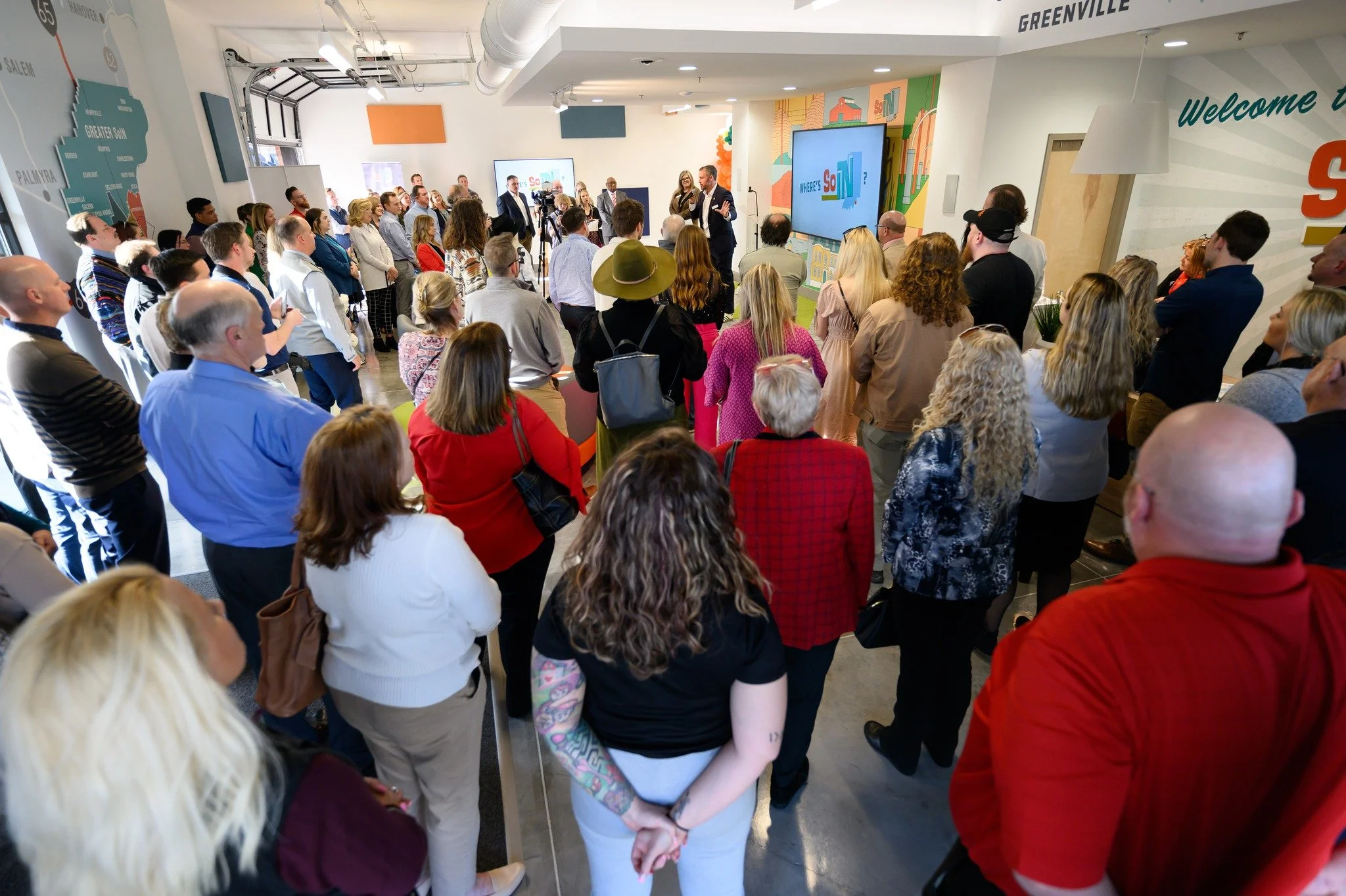 Seth Lieber presenting to tourism and community partners at a visitor experience event.