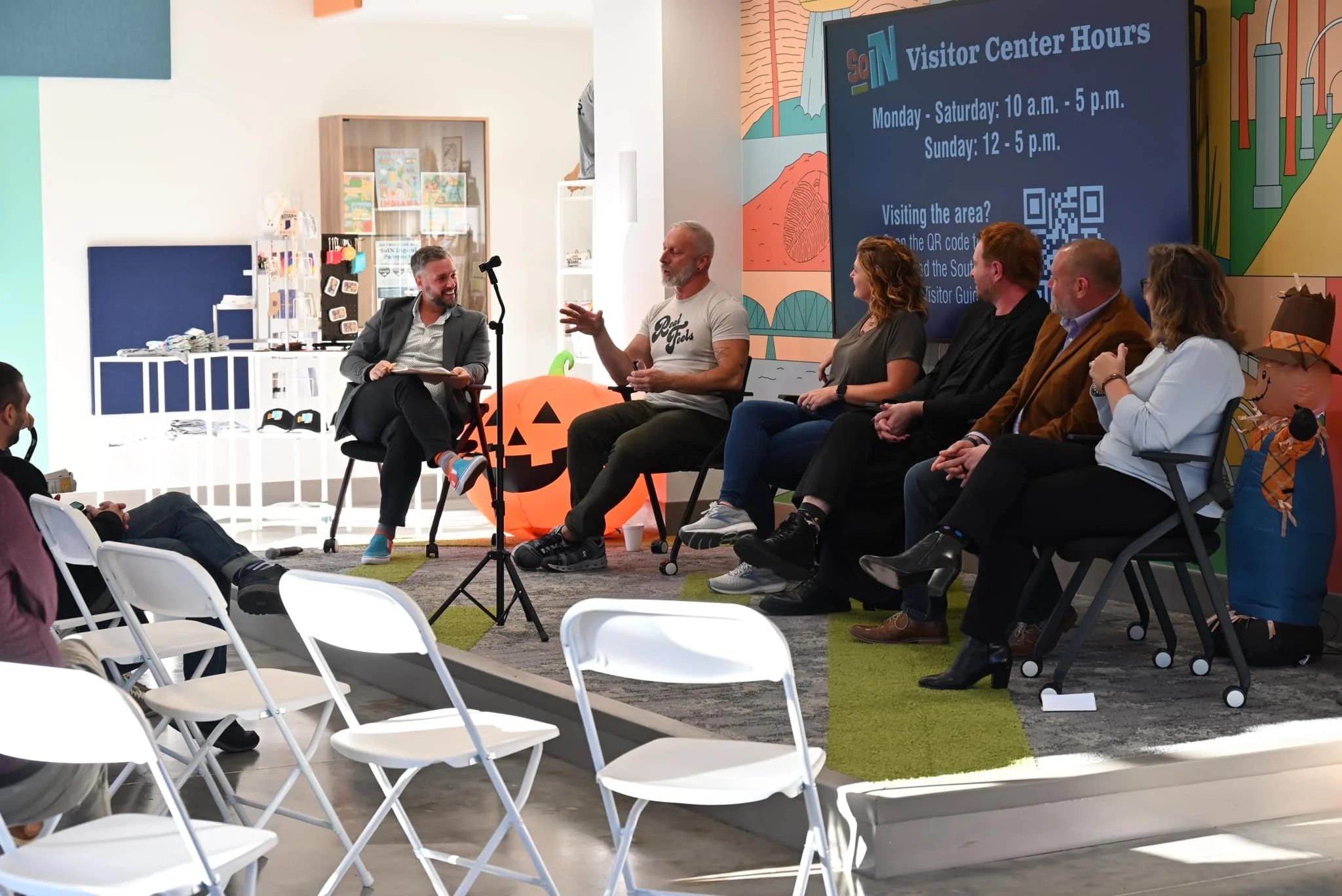 Seth Lieber participating in a panel discussion on visitor services and destination experience.