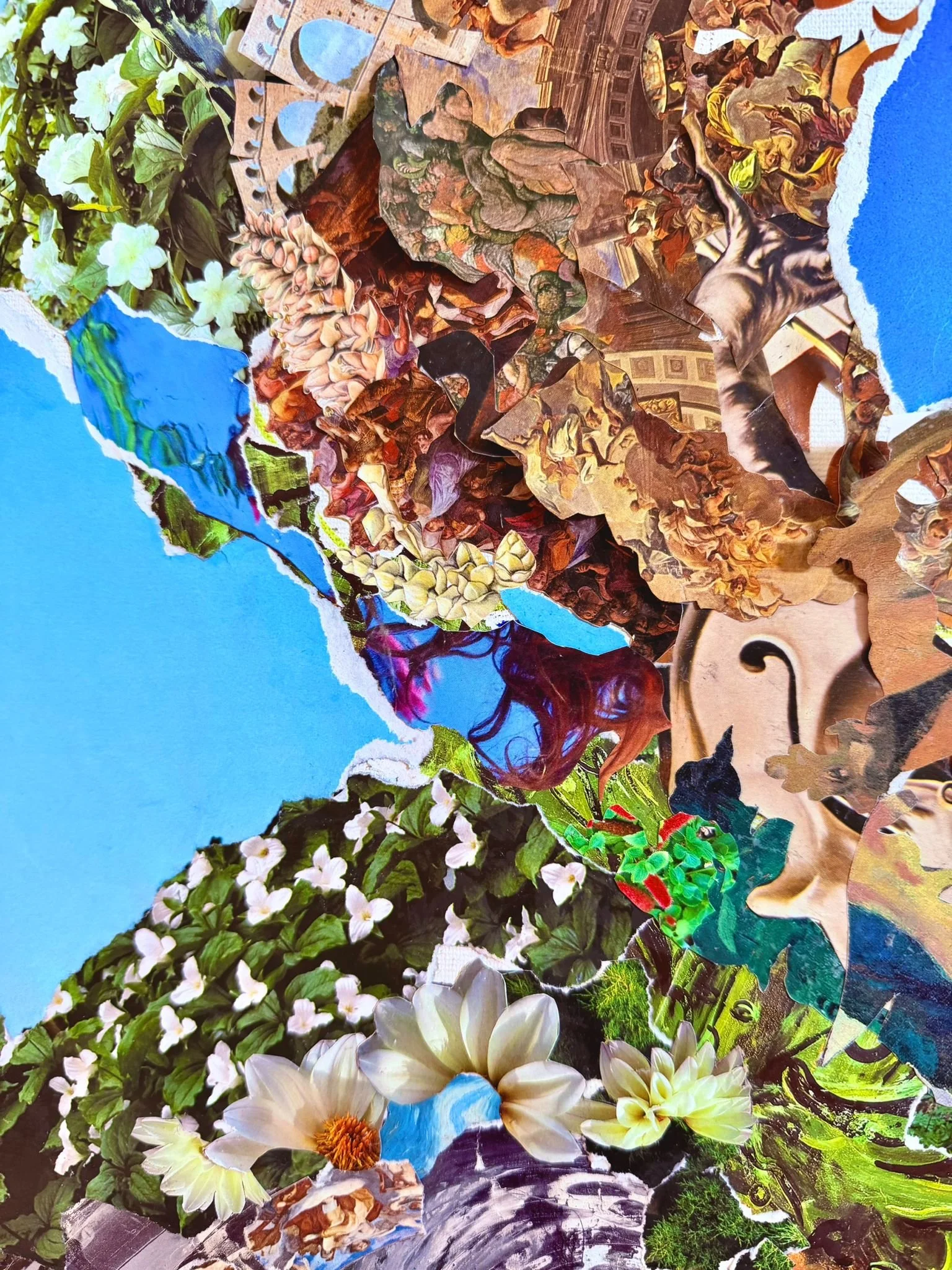 Un collage de imágenes que incluyen elementos de la naturaleza, flores blancas, un paisaje con agua y montañas, y arte abstracto con figuras humanas y elementos coloridos.