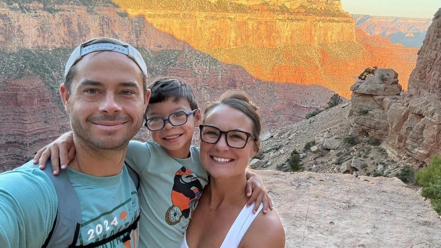 Hiking to Ooh Aah Point for Sunrise at the Grand Canyon (With Kids)