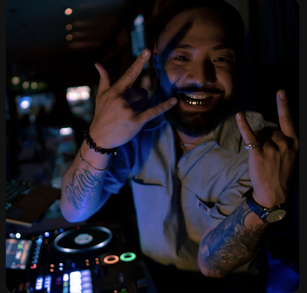 Happy Hour Set: Retrommel