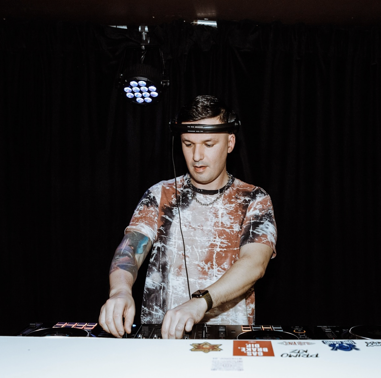 Happy Hour Set: Jean Soma