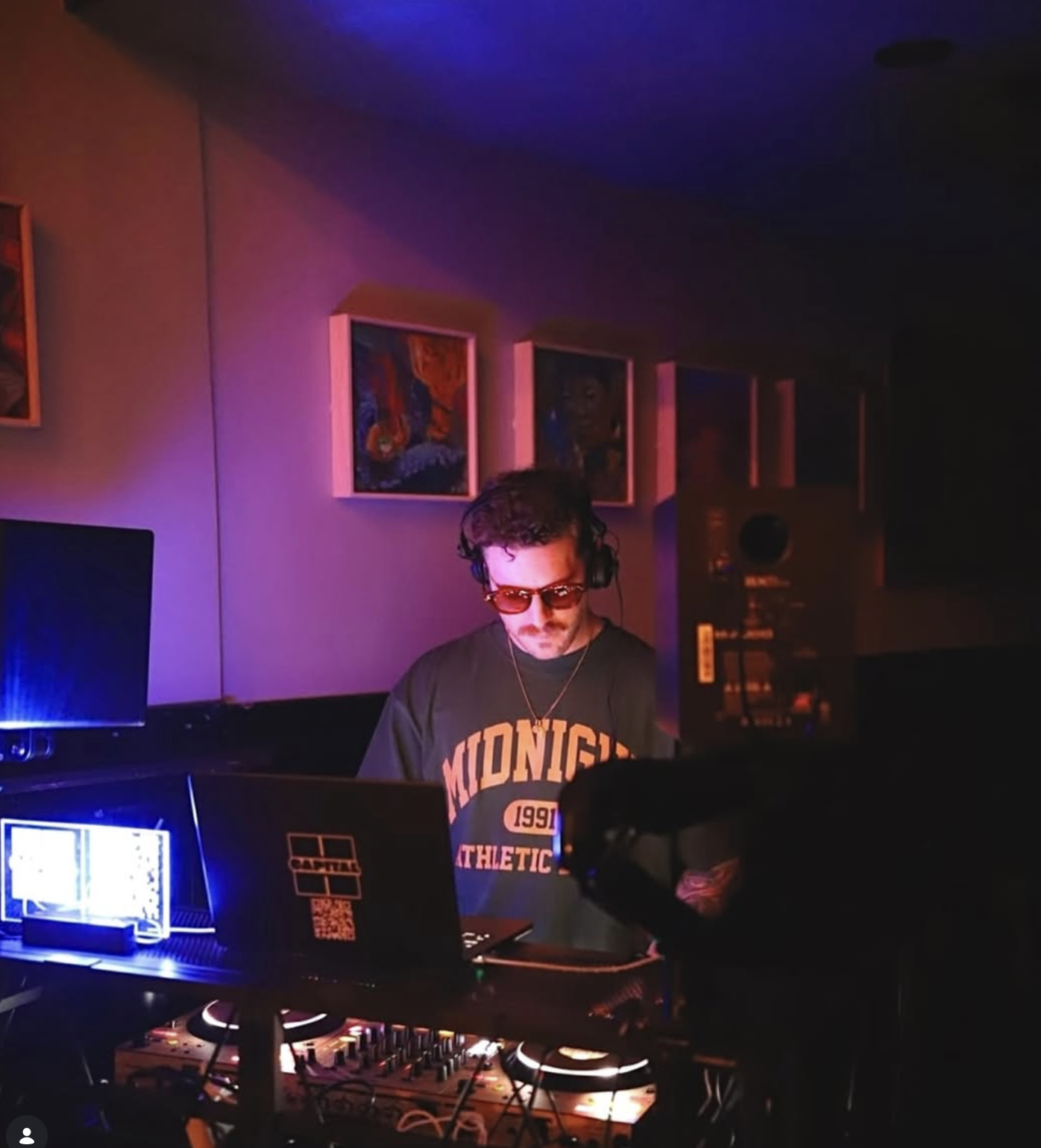 Happy Hour Set: Capital H