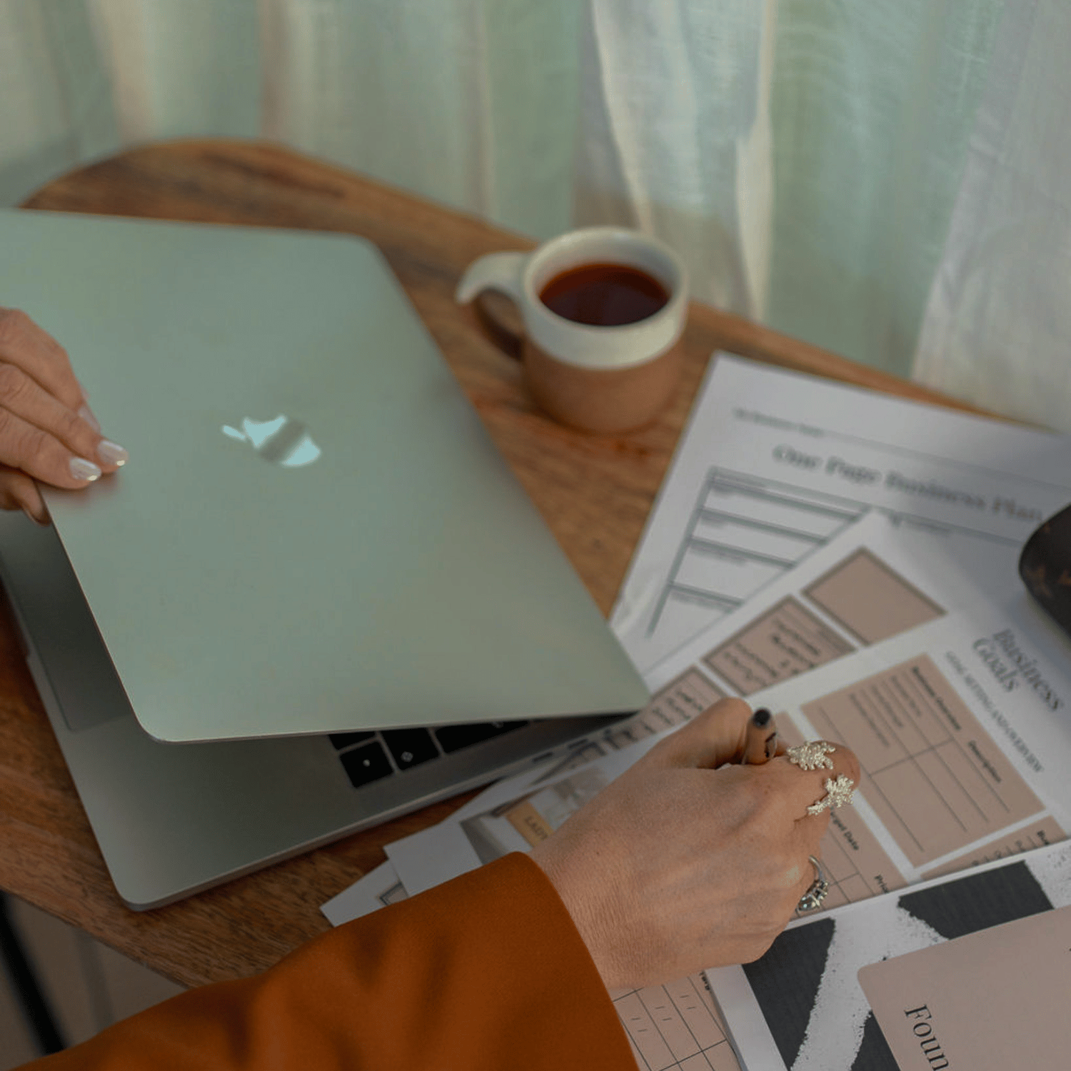 The Founder’s Atelier self-guided business growth course for product-based business founders