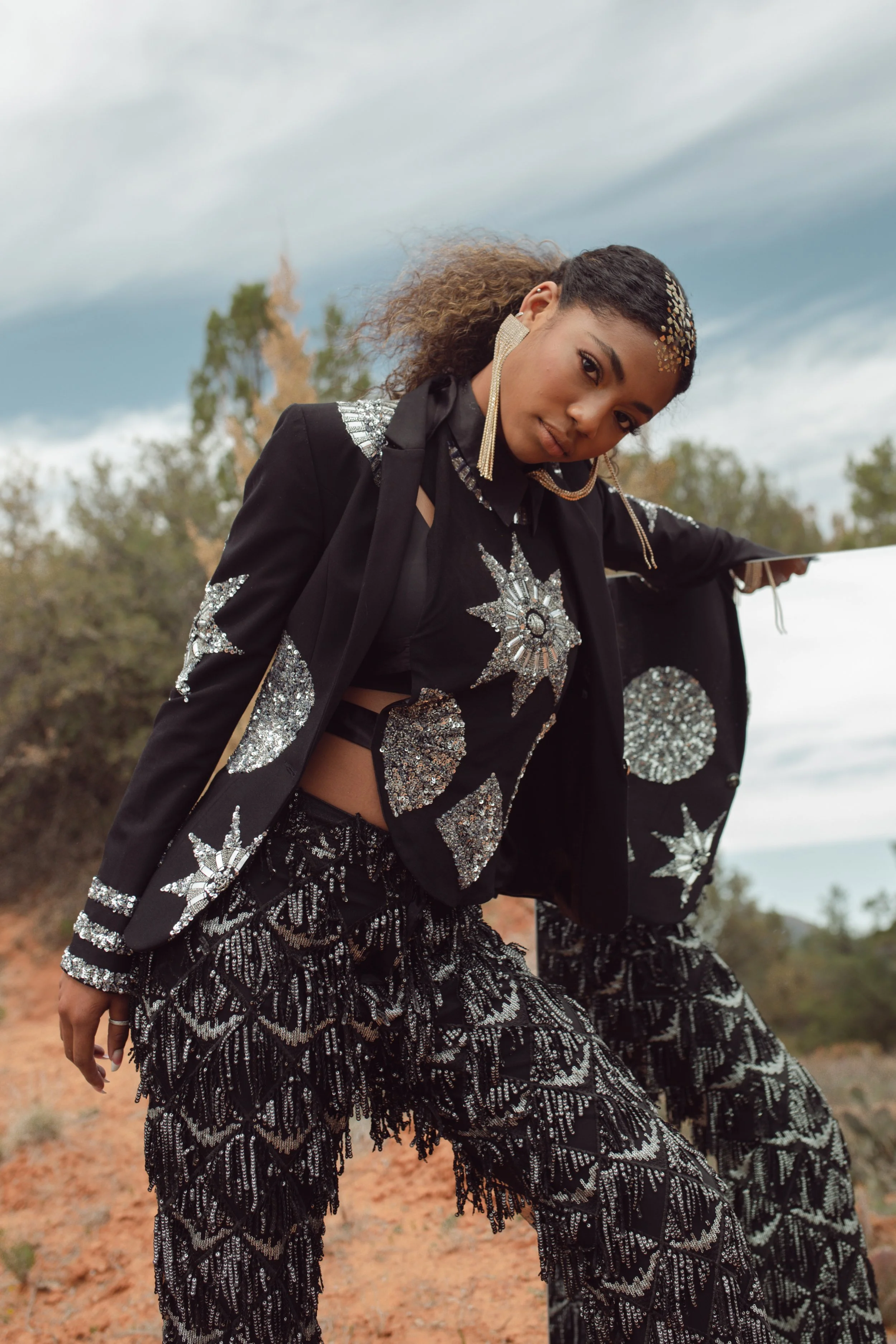 any old iron desert fashion editoria3.jpg