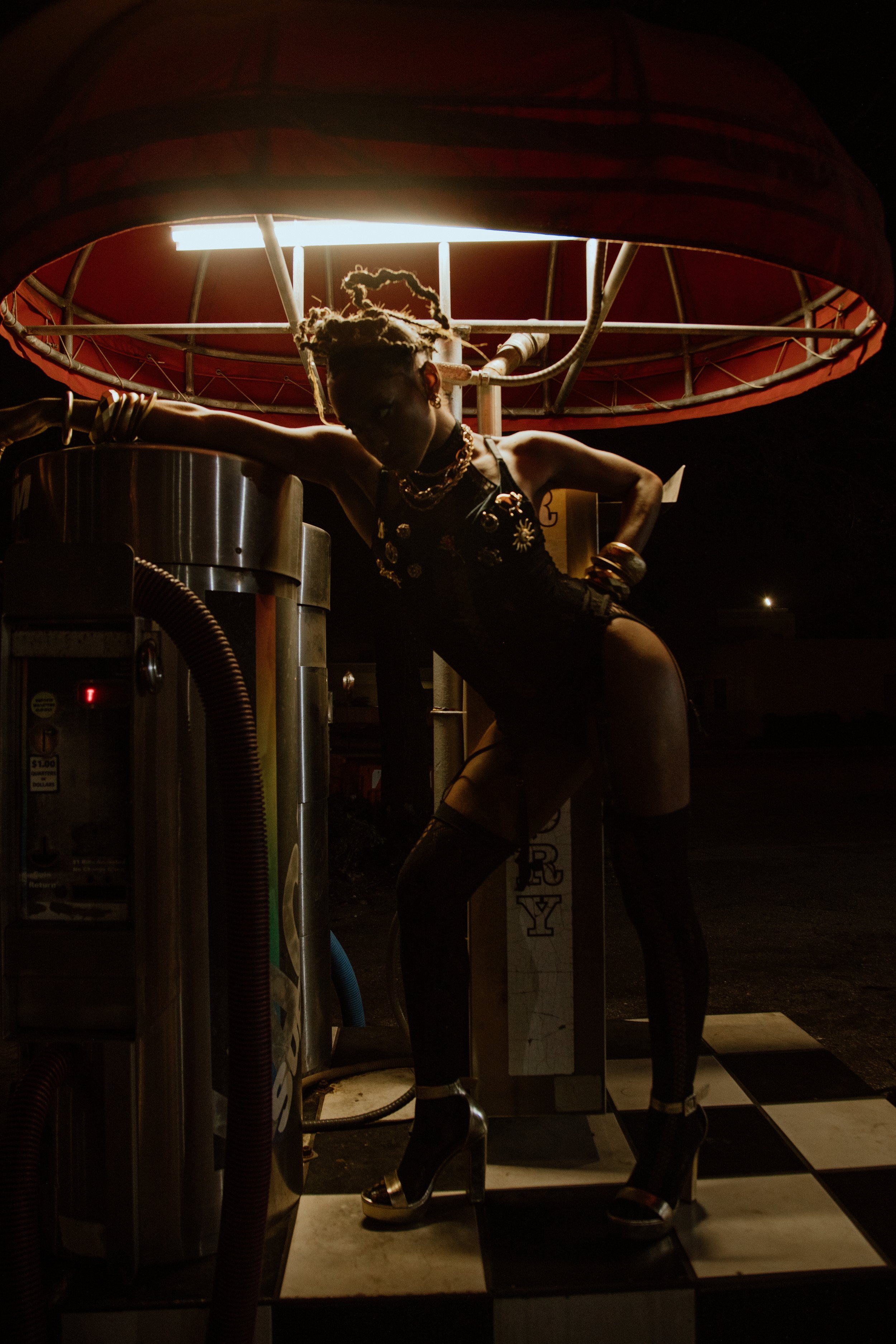 documentary style fashion editorial4.jpg