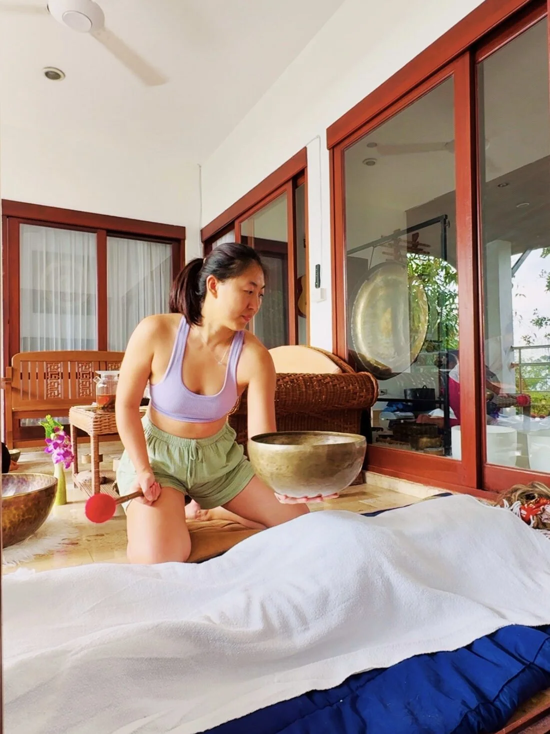 Vibration Massage with Tibetan Singing Bowls - 30 minutes