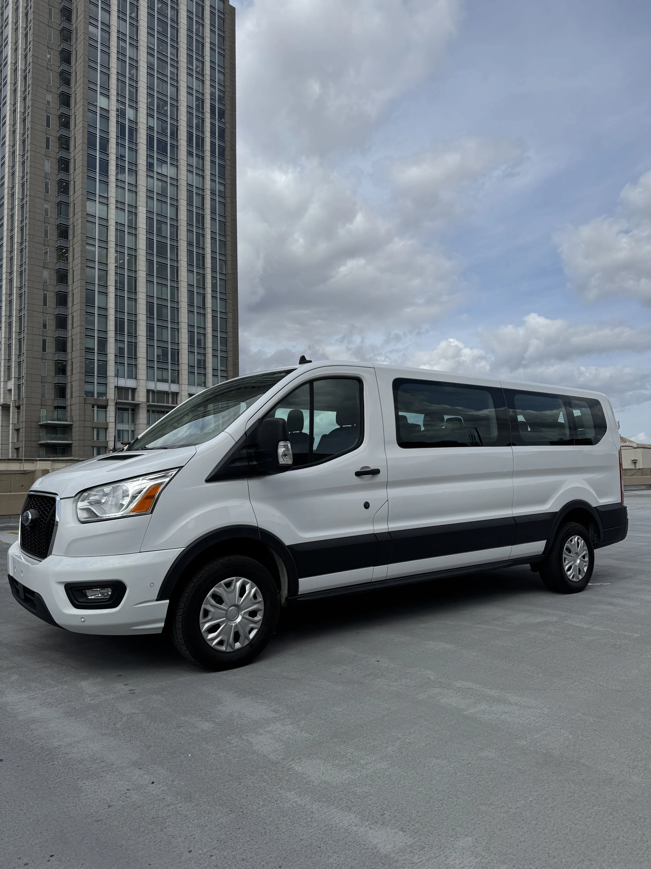 15 Passenger Premium Van Daily
