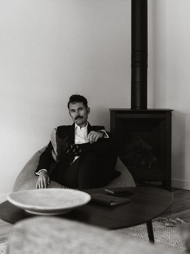 groom posing.png
