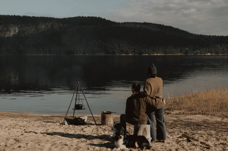 Couple enjoying their view at Anupaya Cabin Co beachsite