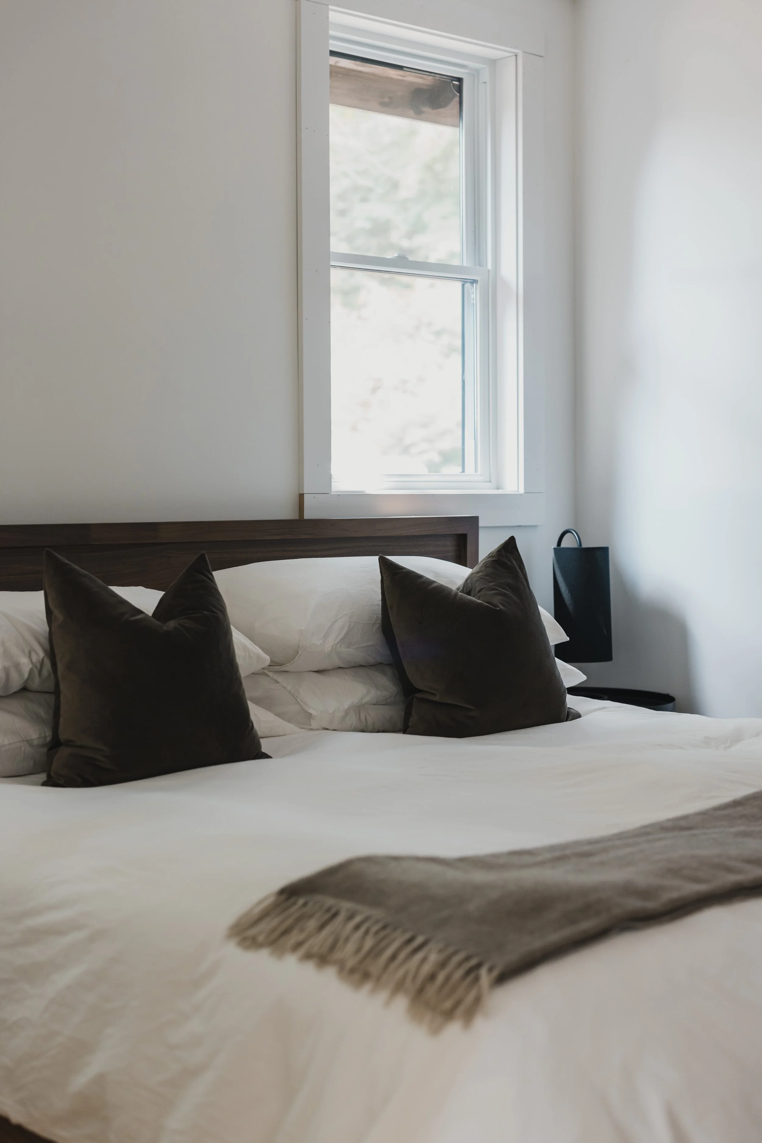 cabin bedroom set up.JPG