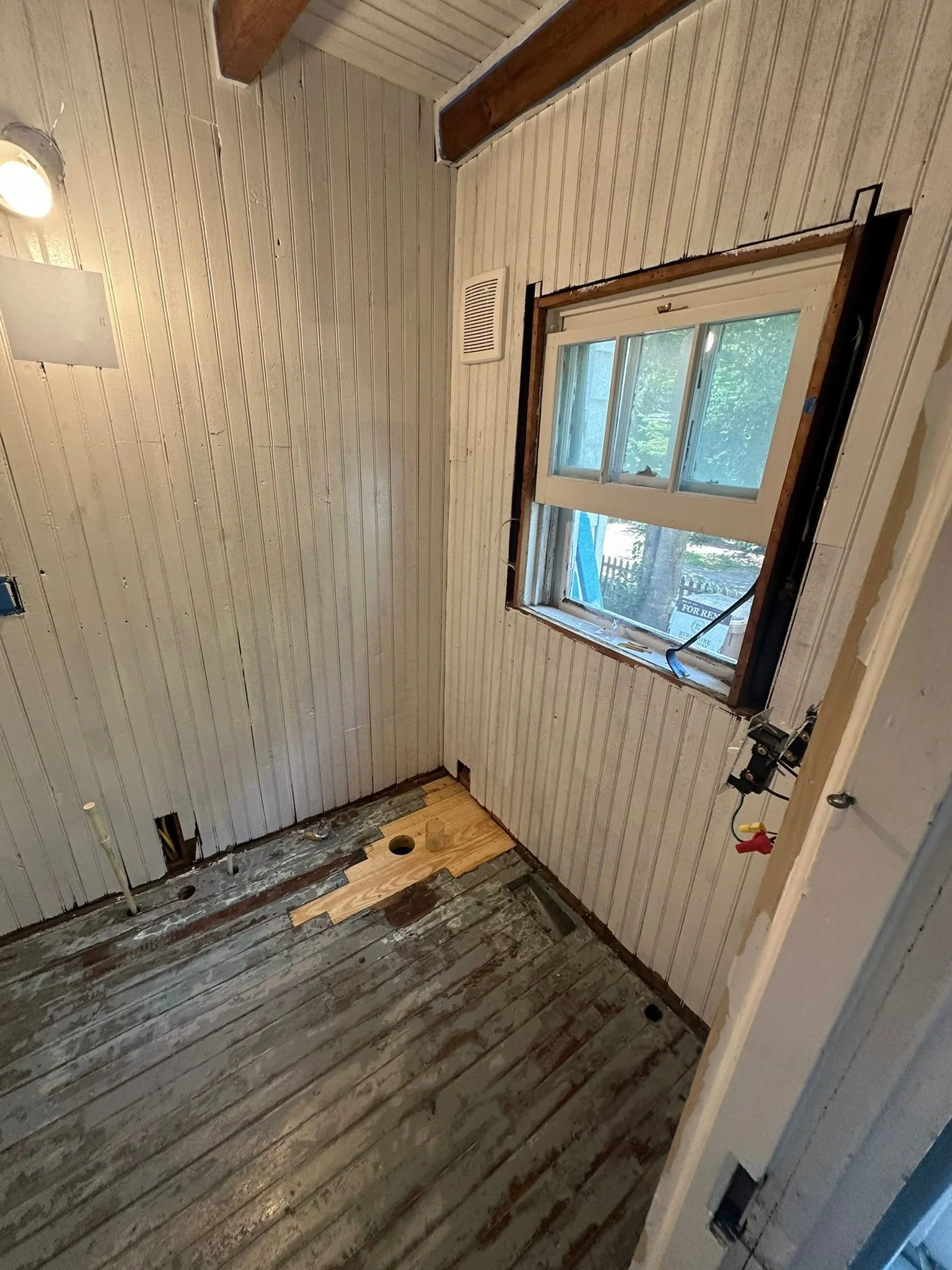 Small Bathroom Renovation : Lewes, Delaware