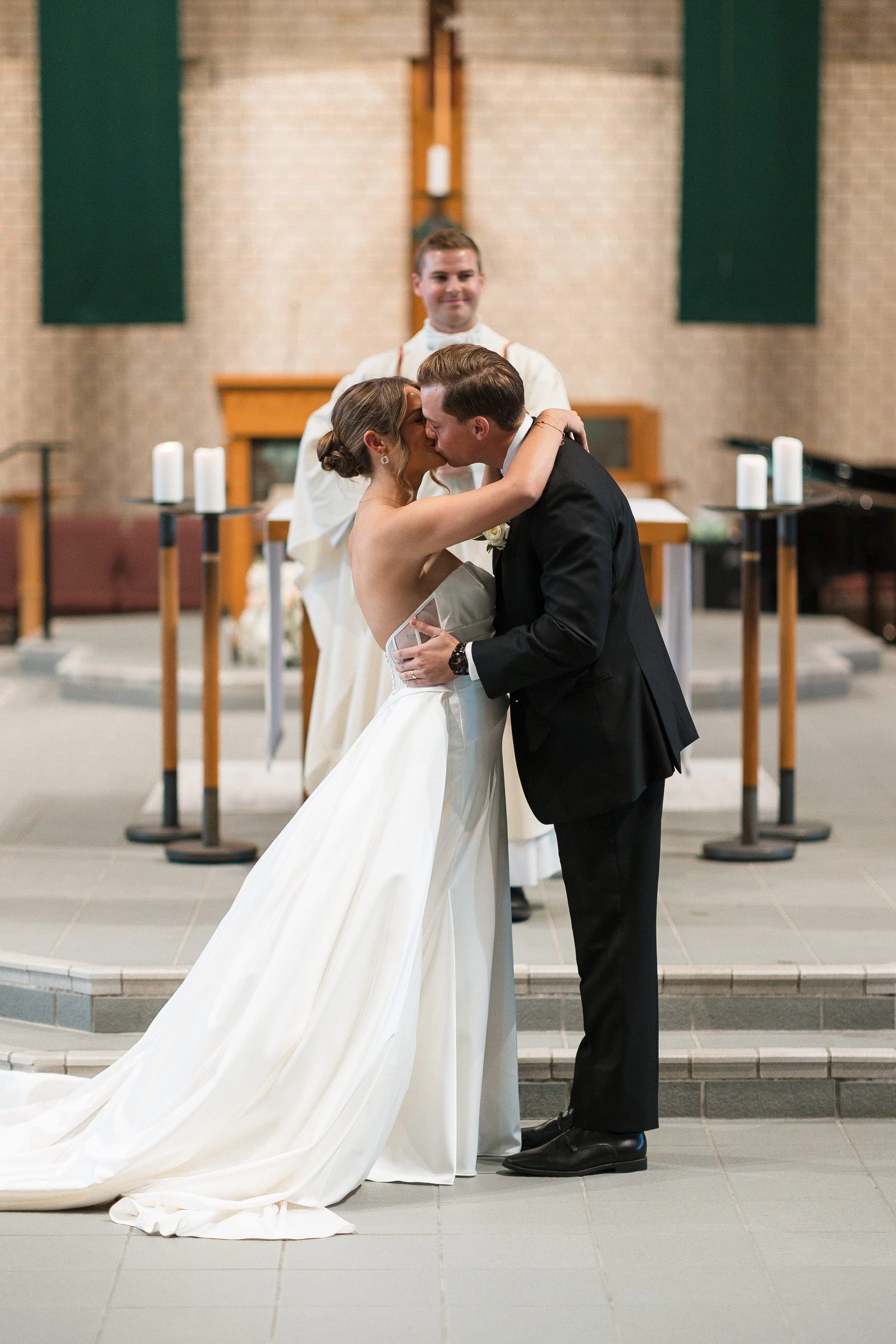 OmahaWedding.Zenia.ClareEllerbeePhotography.85.jpg