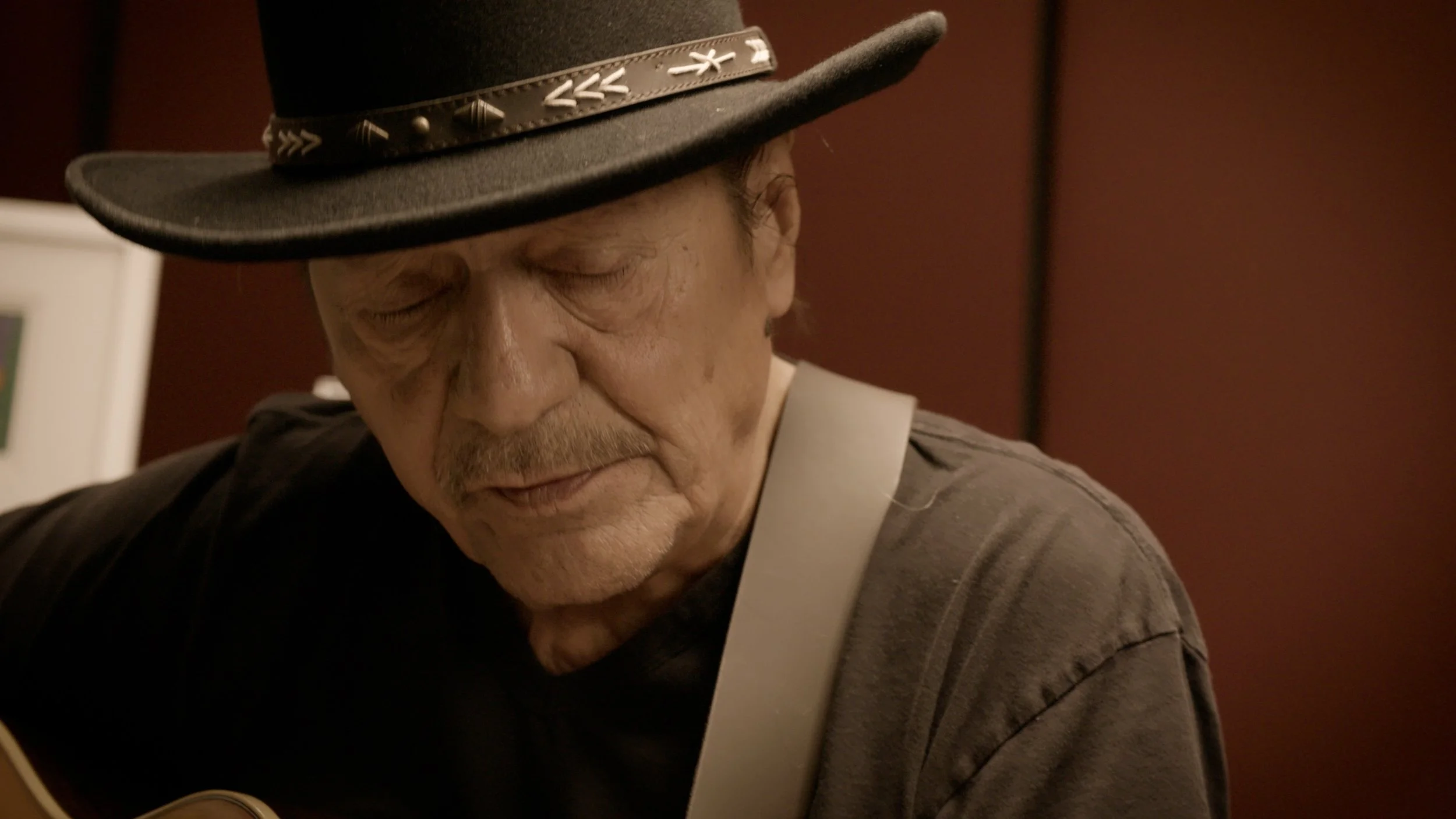 WARM EROLL GUITAR 1.jpeg