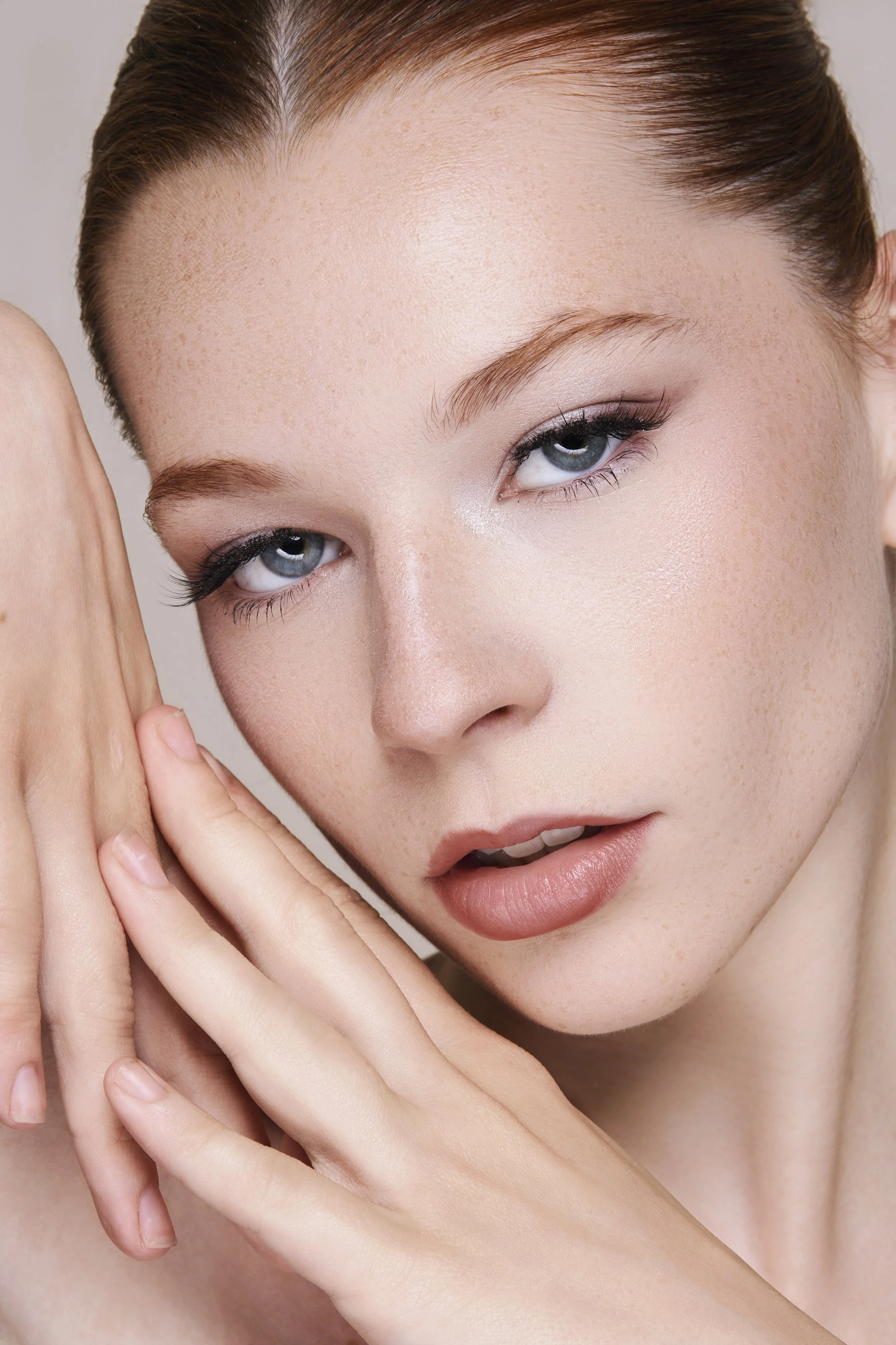 Beauty look 22368 copy.jpg