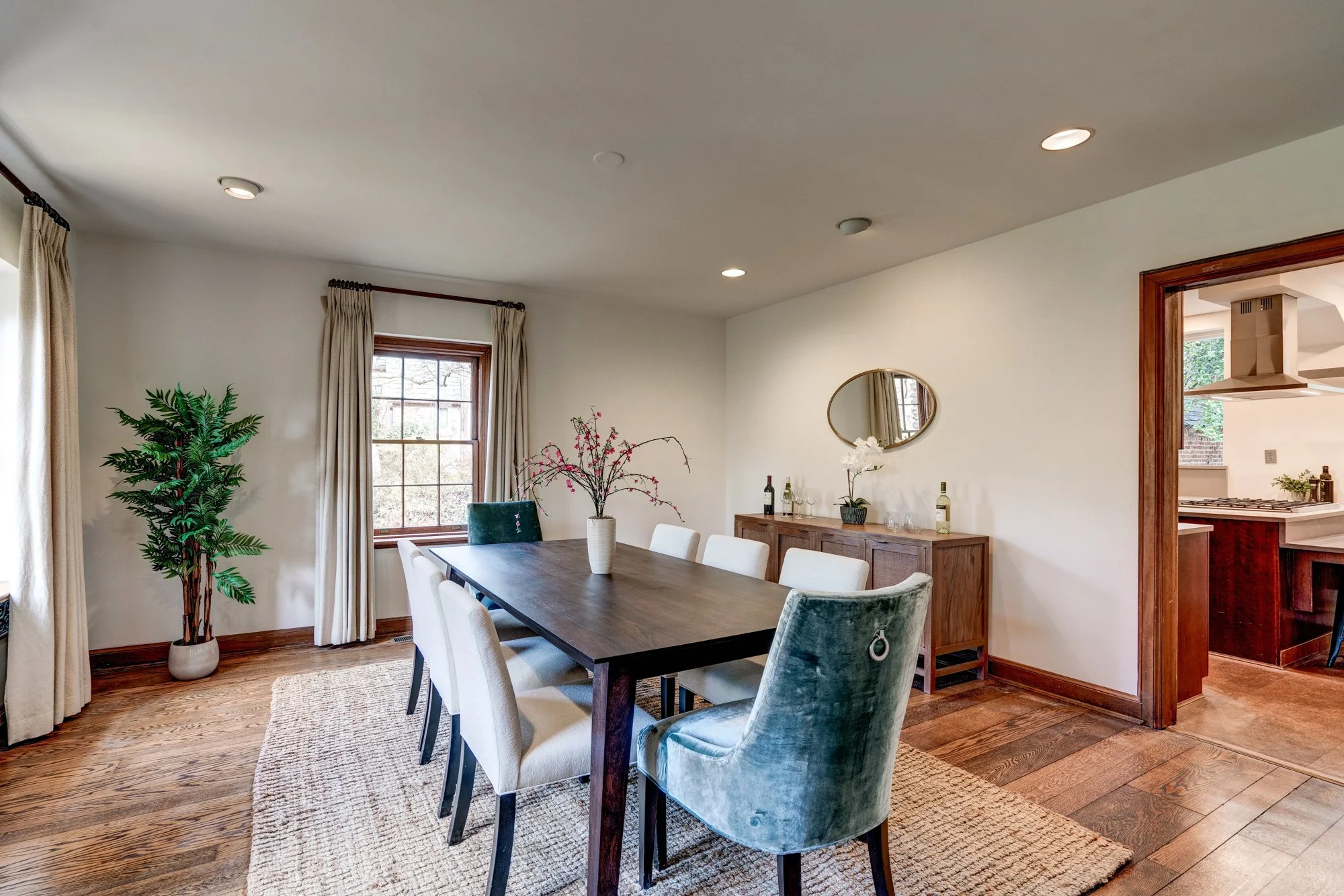 2919 43rd St NW-18.jpg