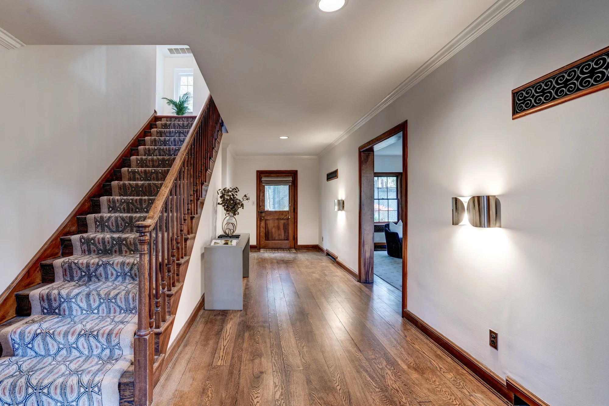 2919 43rd St NW-15.jpg