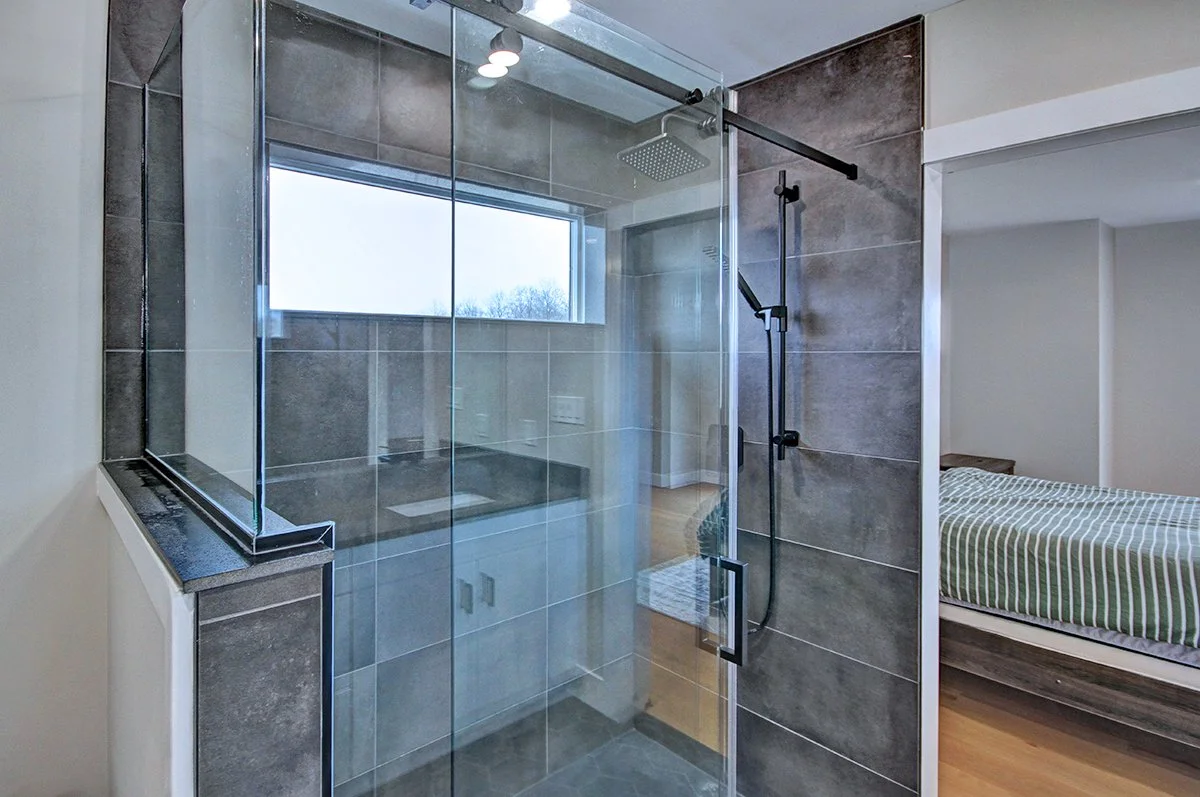 21 Bedroom A - Ensuite 2.jpg