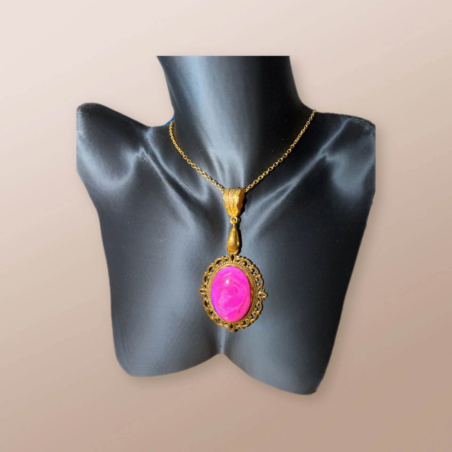 Radiant Fuchsia Pendant Necklace