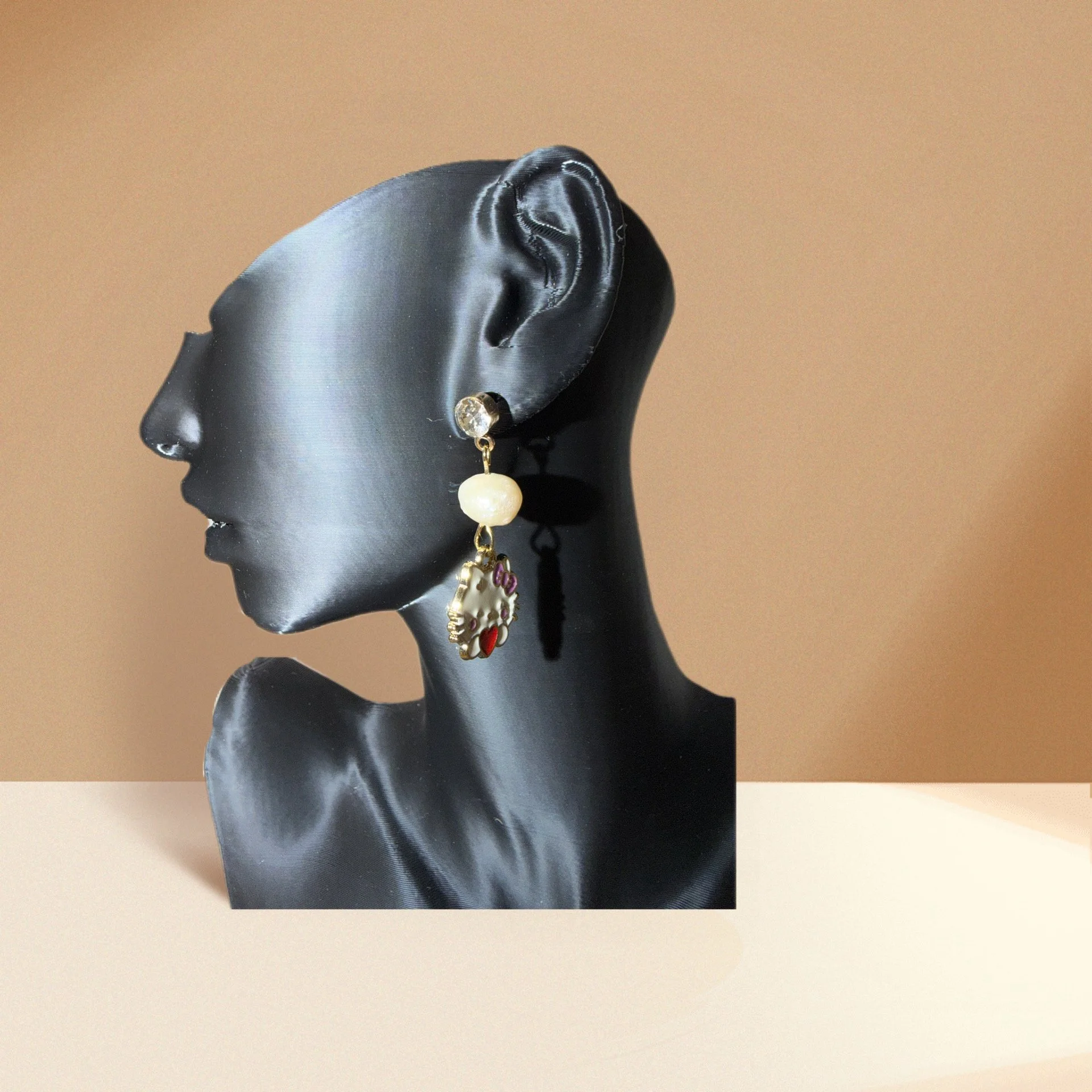 Pearl Elegance Artisanal Earrings