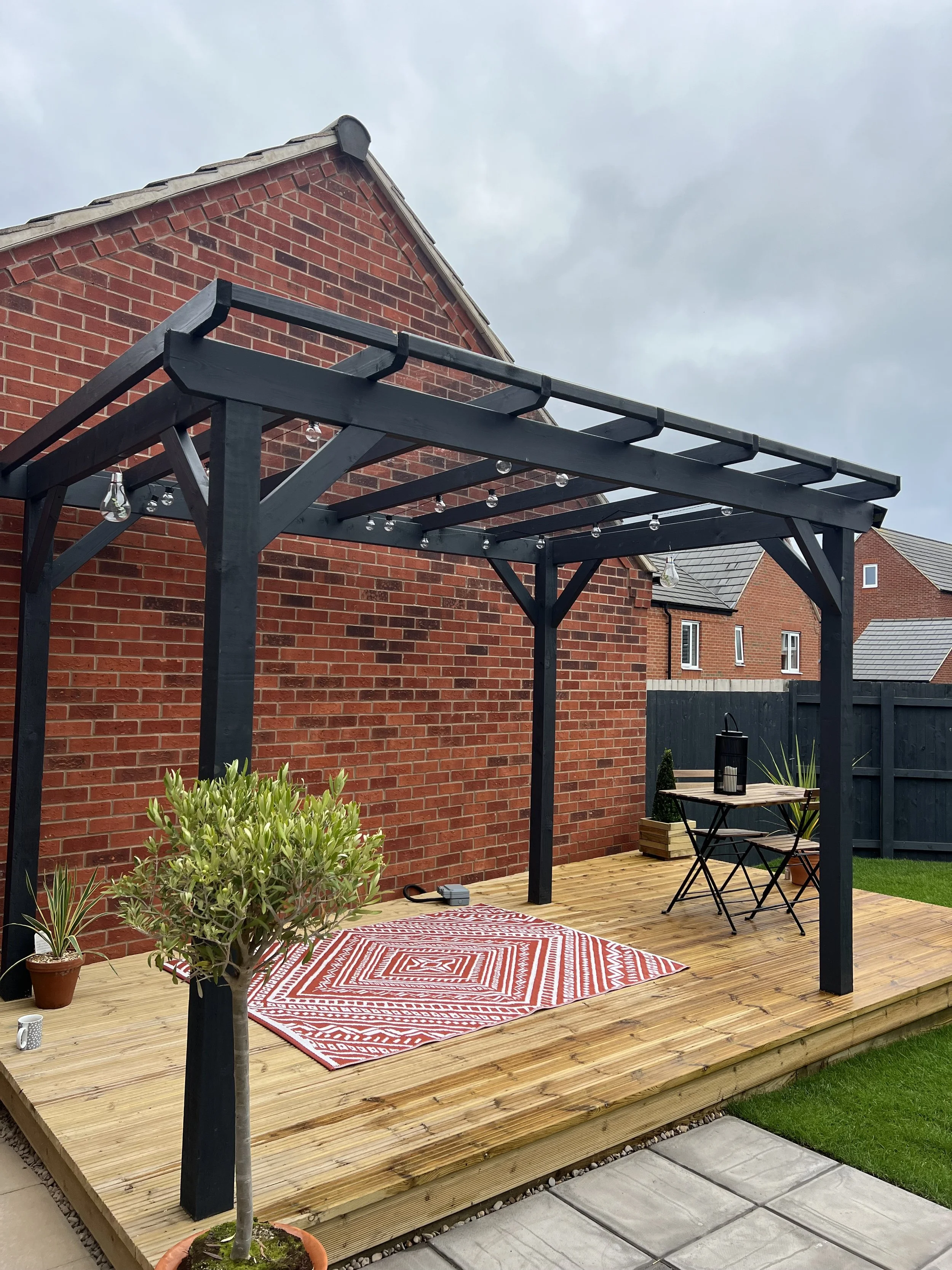 Oranssi project: studio shed