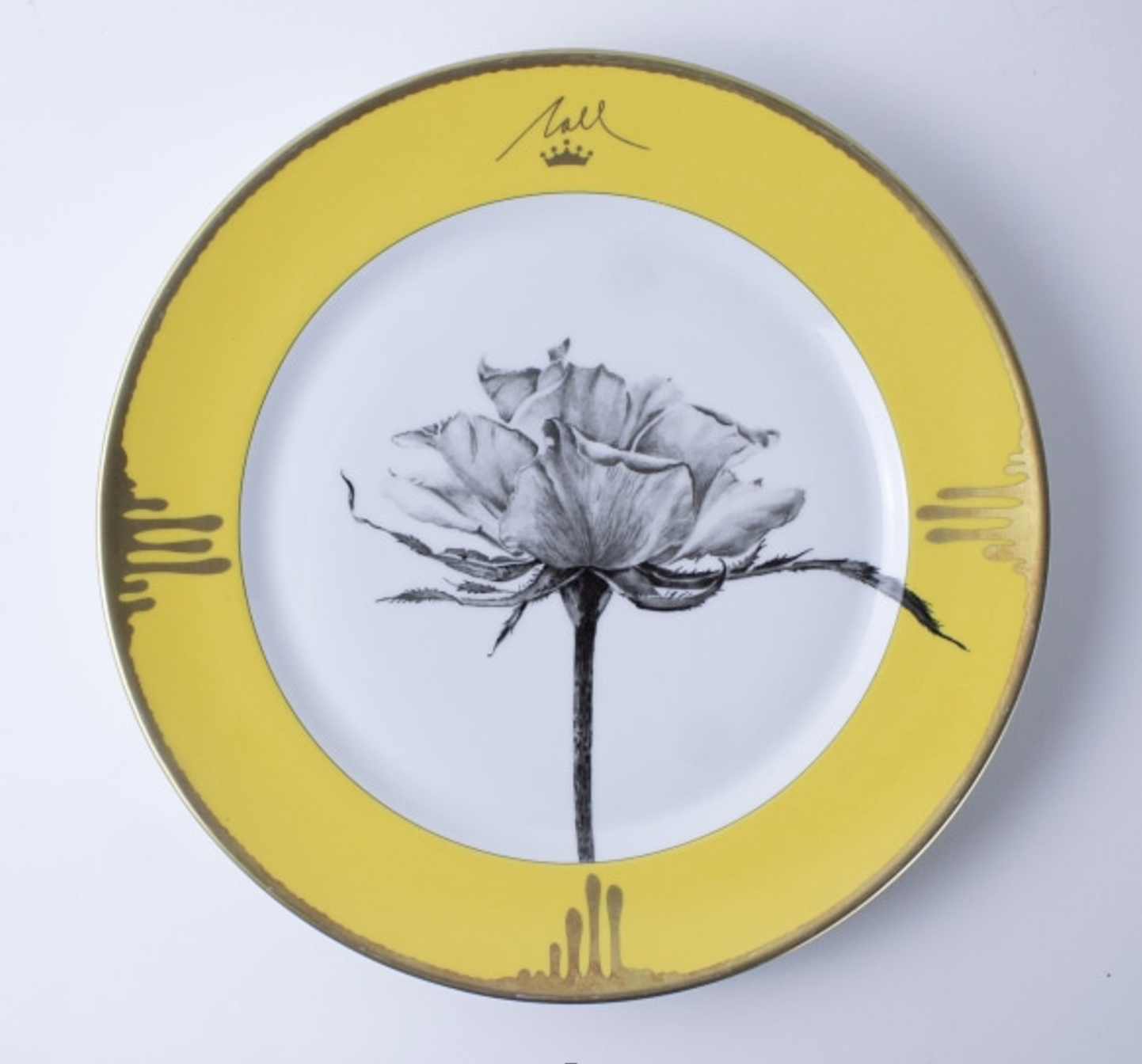 Tuscia's Roses: Open Rose Dinner Plate (Yellow)