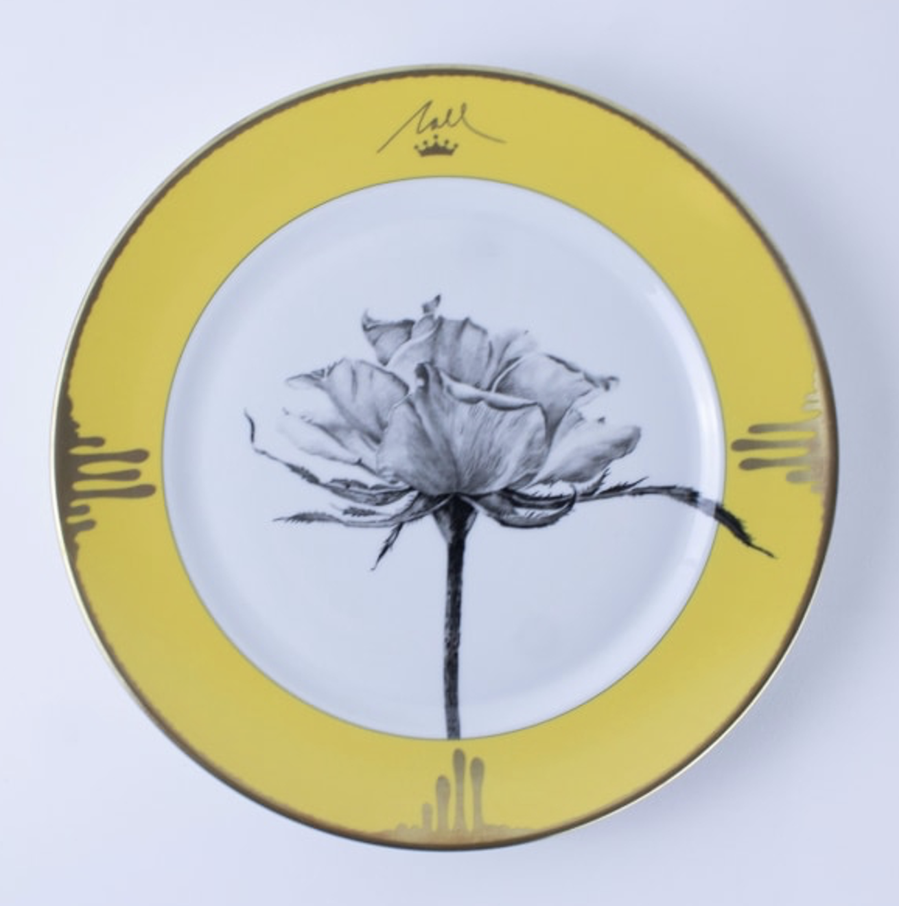 Tuscia's Roses: Open Rose Dinner Plate (Yellow)