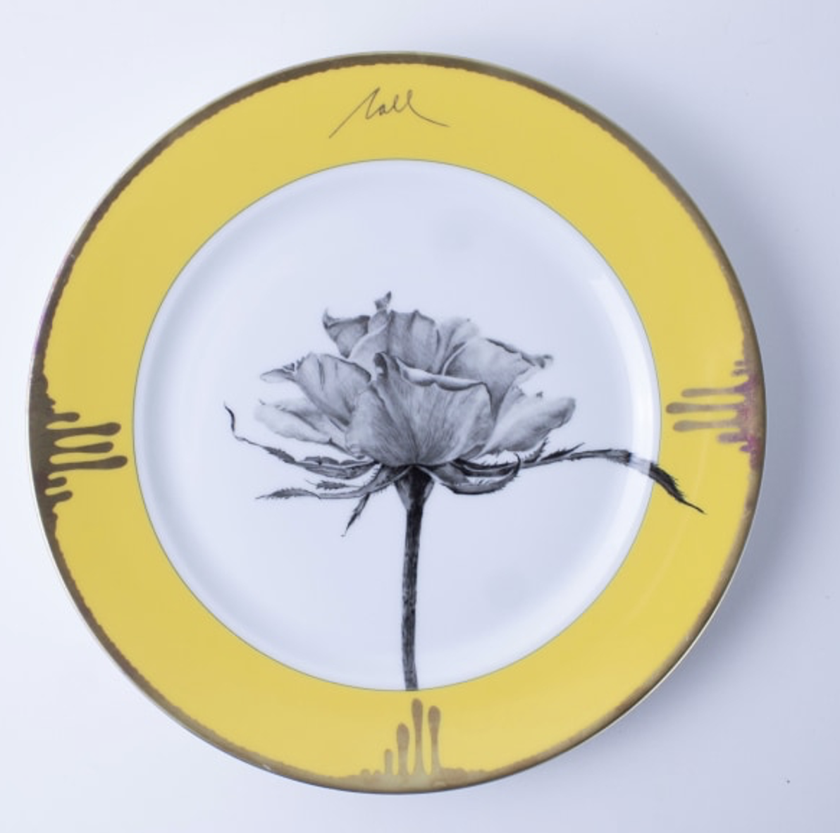 Tuscia's Roses: Open Rose Dinner Plate (Yellow)