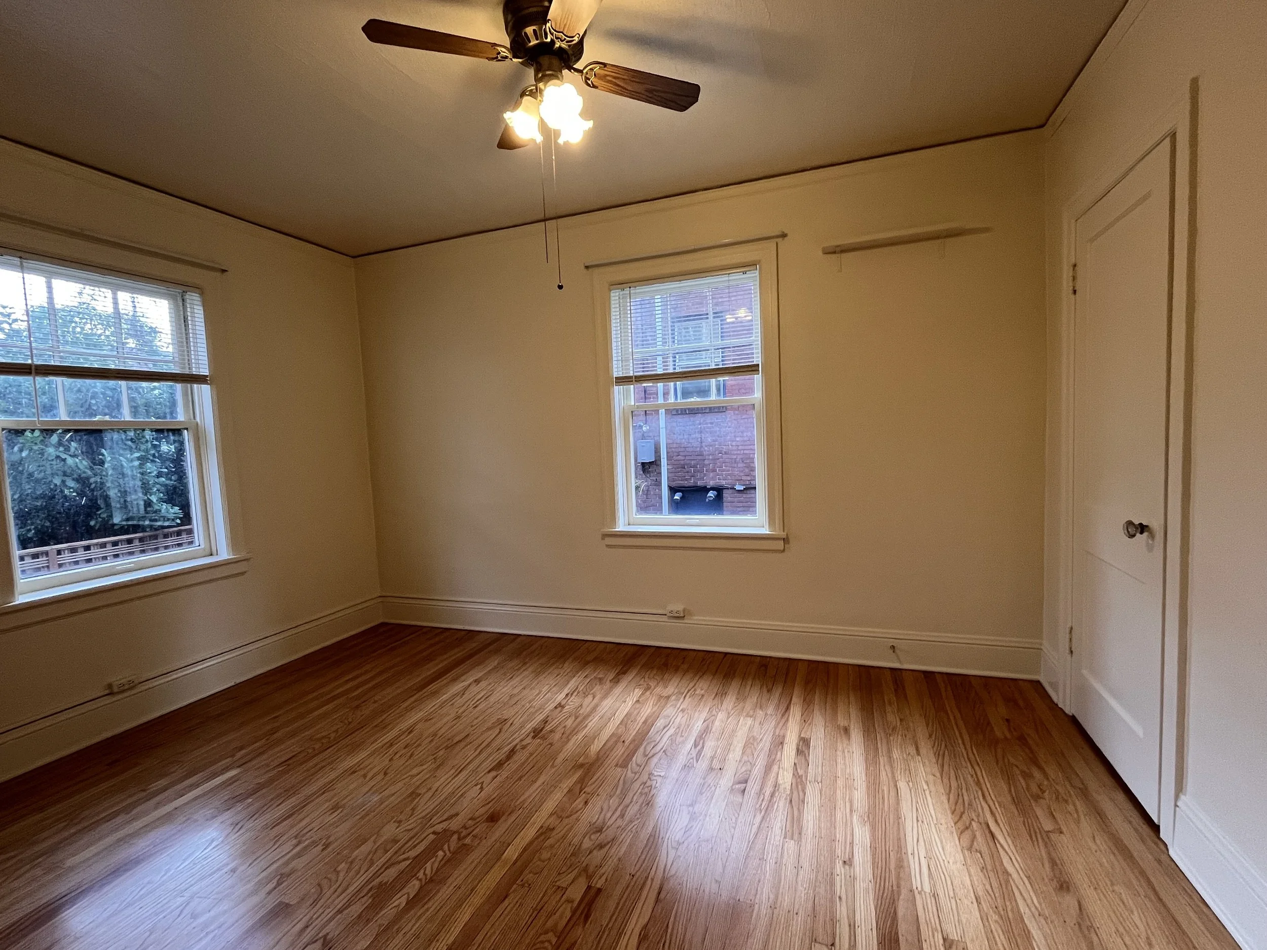 MC208 bdrm.jpg