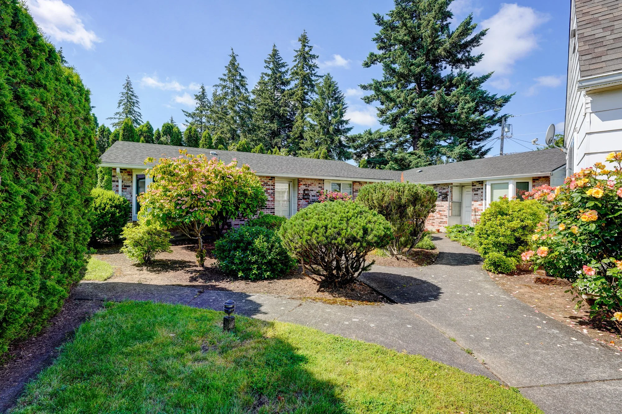 Phillip Barry Apartment Broker Portland OR SE130th Ave (35).jpg