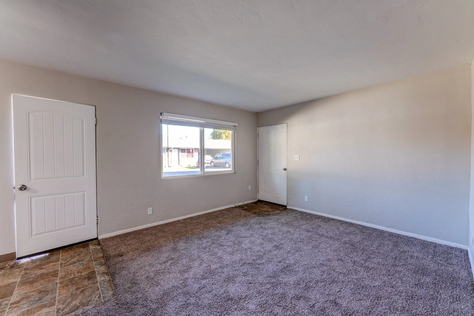 28-Walnut-Apartments-1049-SE-Walnut-St-Hillsboro-Oregon-Barry-Investment-Real-Estate-Phillip-Barry-Apartment-Broker.jpg