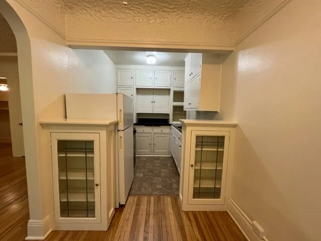 Burg 102 kitchen built-ins.jpg