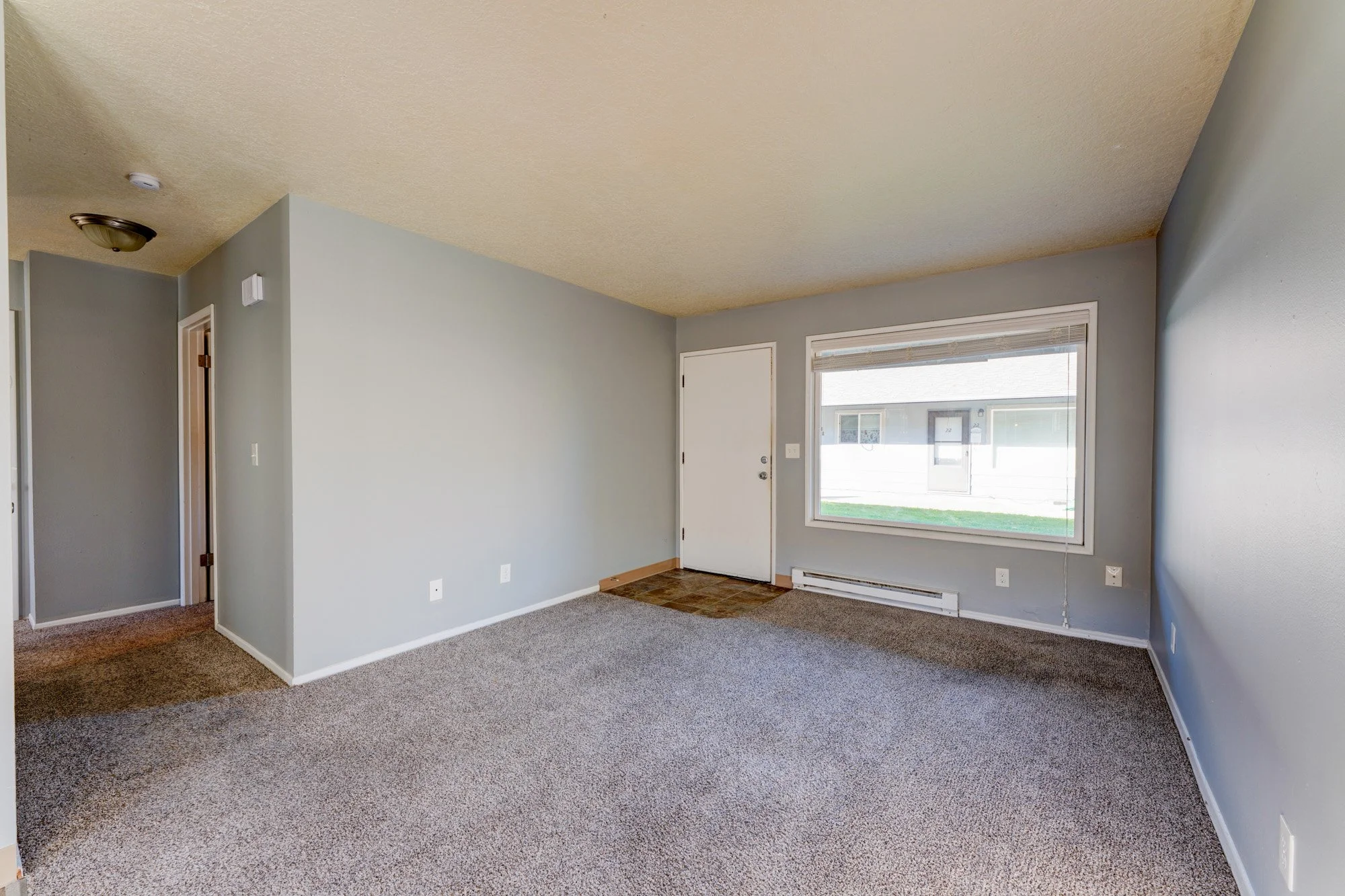 21-Walnut-Apartments-1049-SE-Walnut-St-Hillsboro-Oregon-Barry-Investment-Real-Estate-Phillip-Barry-Apartment-Broker.jpg