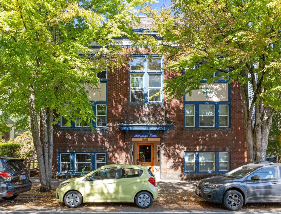 The Burgess, 15 units - NW Portland