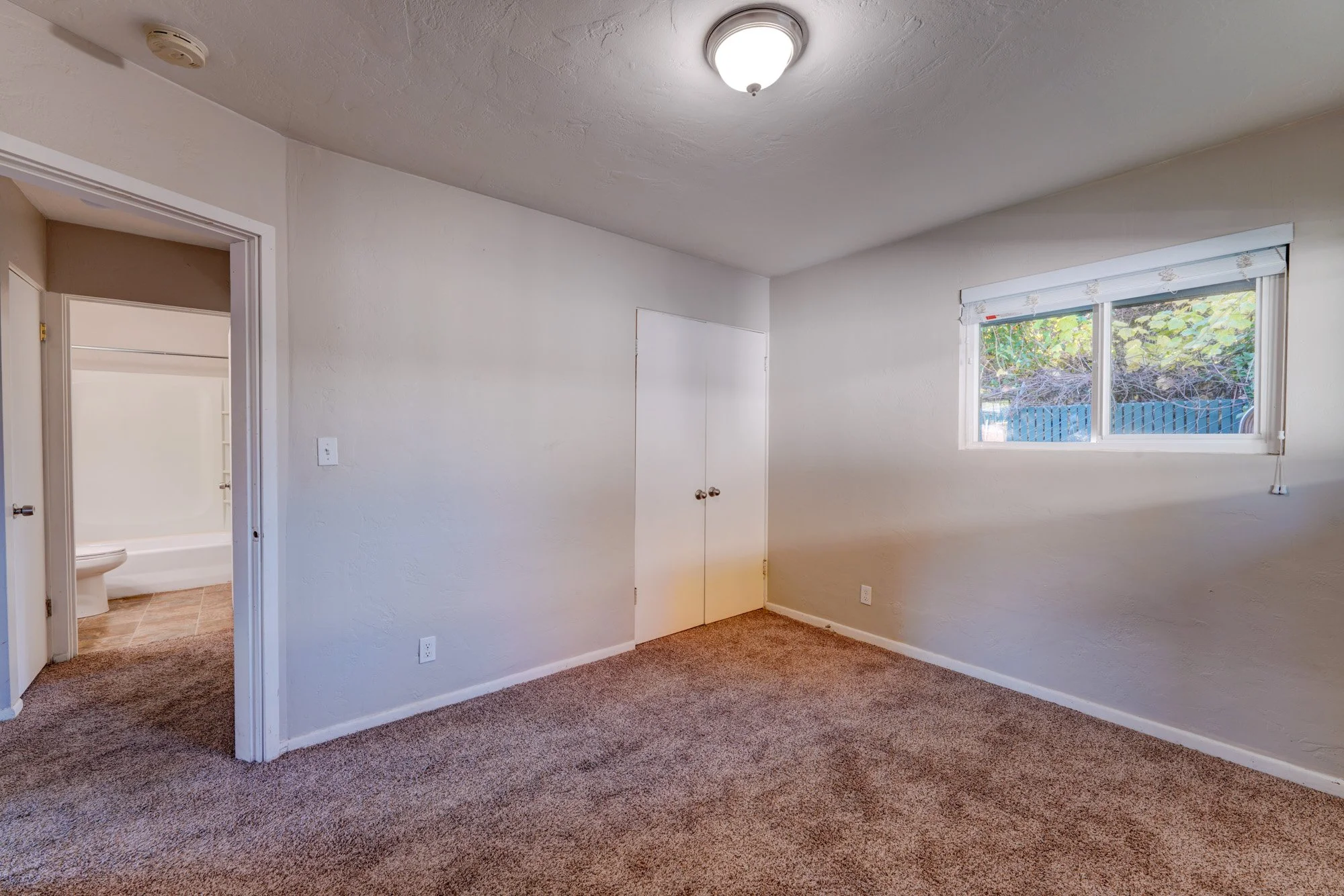 27-Walnut-Apartments-1049-SE-Walnut-St-Hillsboro-Oregon-Barry-Investment-Real-Estate-Phillip-Barry-Apartment-Broker.jpg