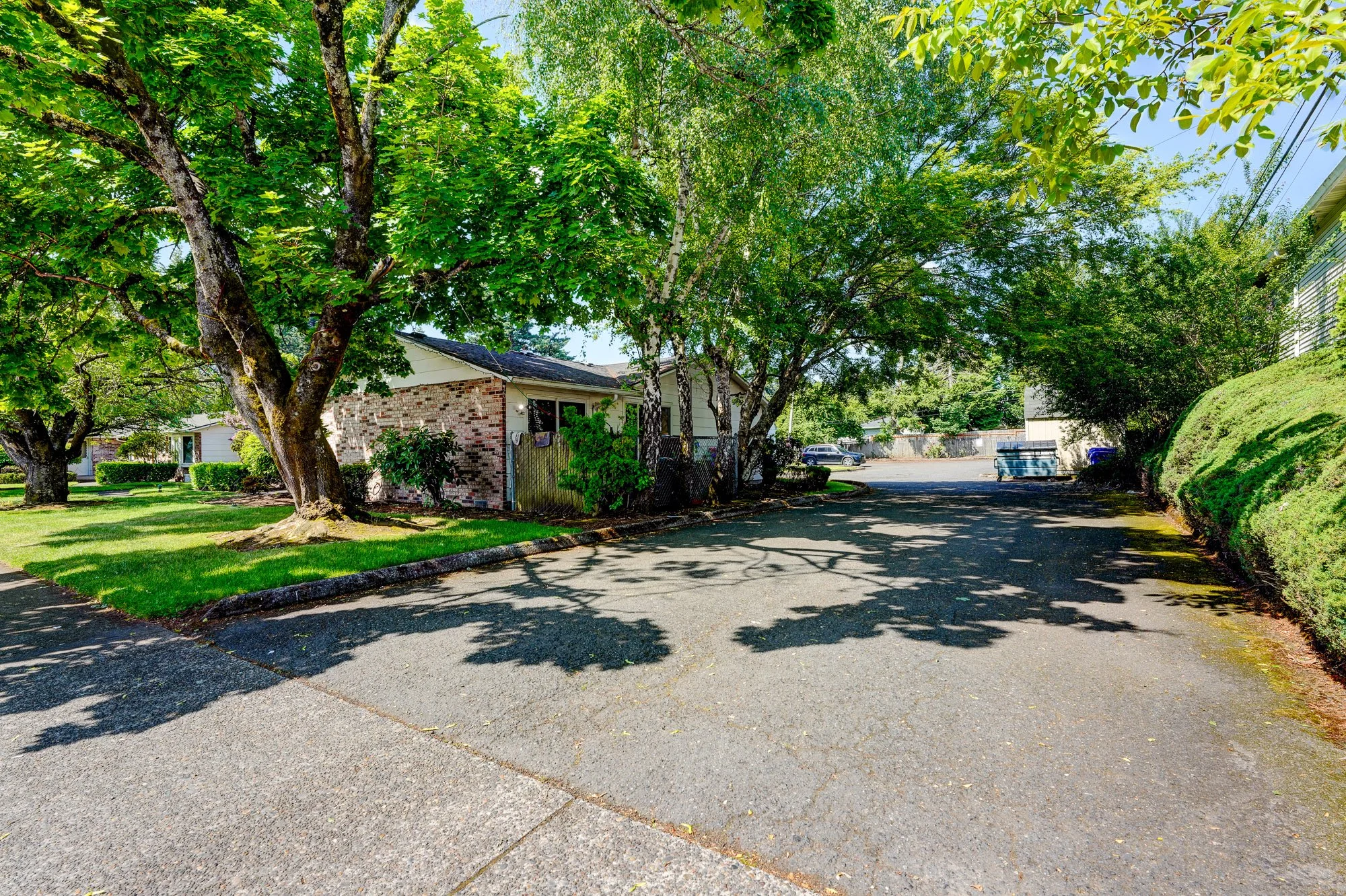 Phillip Barry Apartment Broker Portland OR SE130th Ave (38).jpg