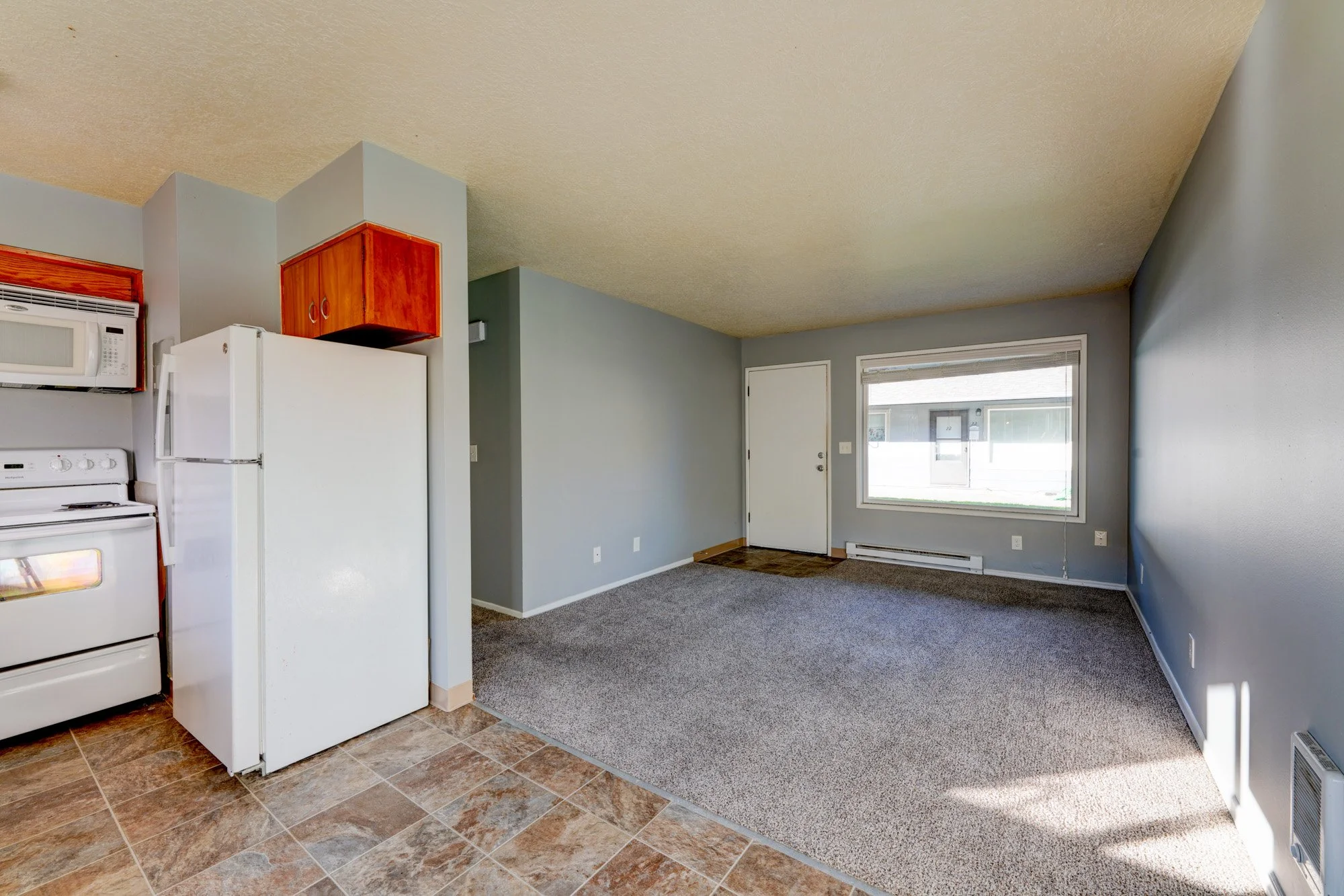 19-Walnut-Apartments-1049-SE-Walnut-St-Hillsboro-Oregon-Barry-Investment-Real-Estate-Phillip-Barry-Apartment-Broker.jpg