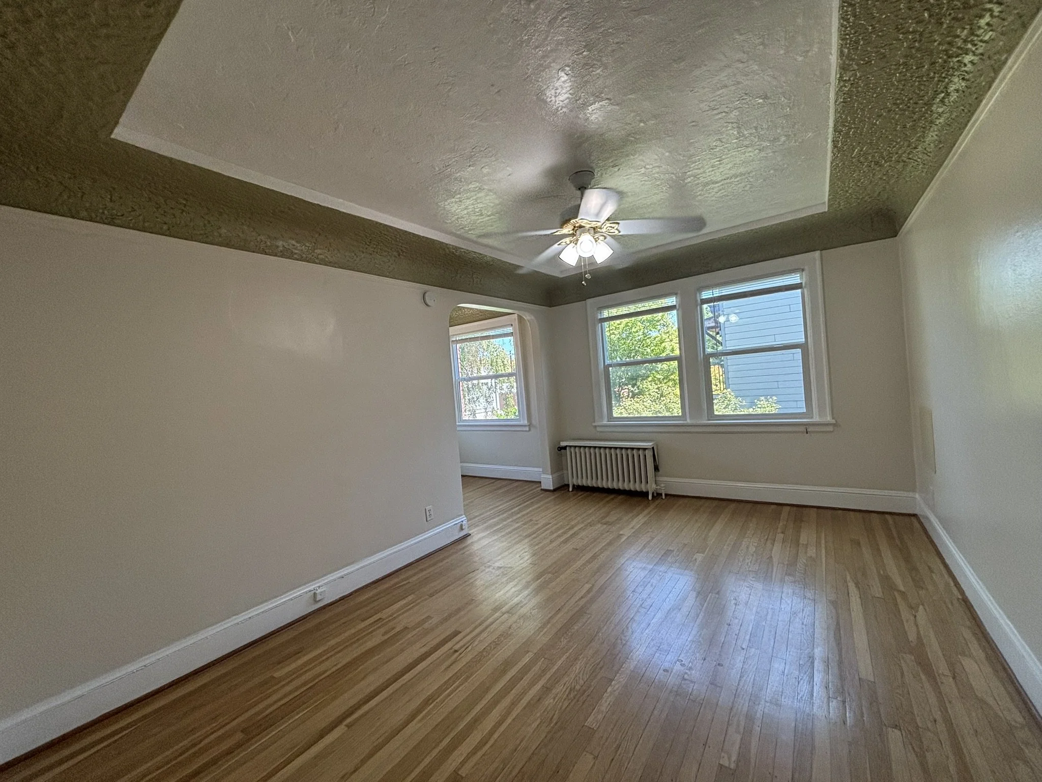 Burg 306 - STUDIO - living room.JPEG