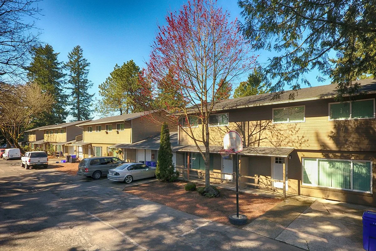 Patricia Anne, 14 units - Gresham