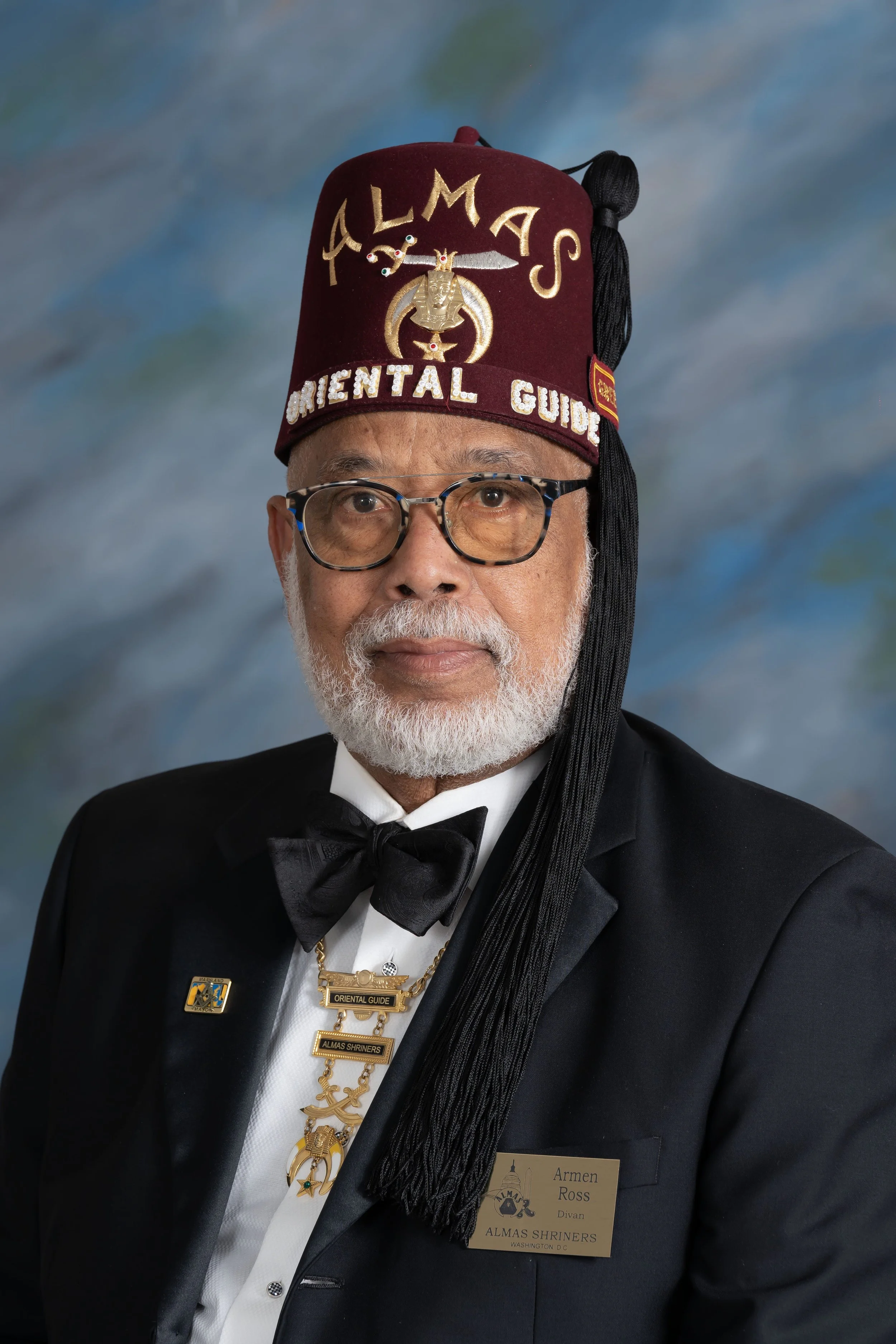  Armen Ross 
Oriental Guide 