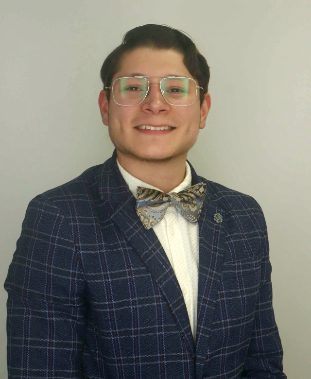A headshot of Alan Dominguez Medina, Undergraduate Research Fellow.