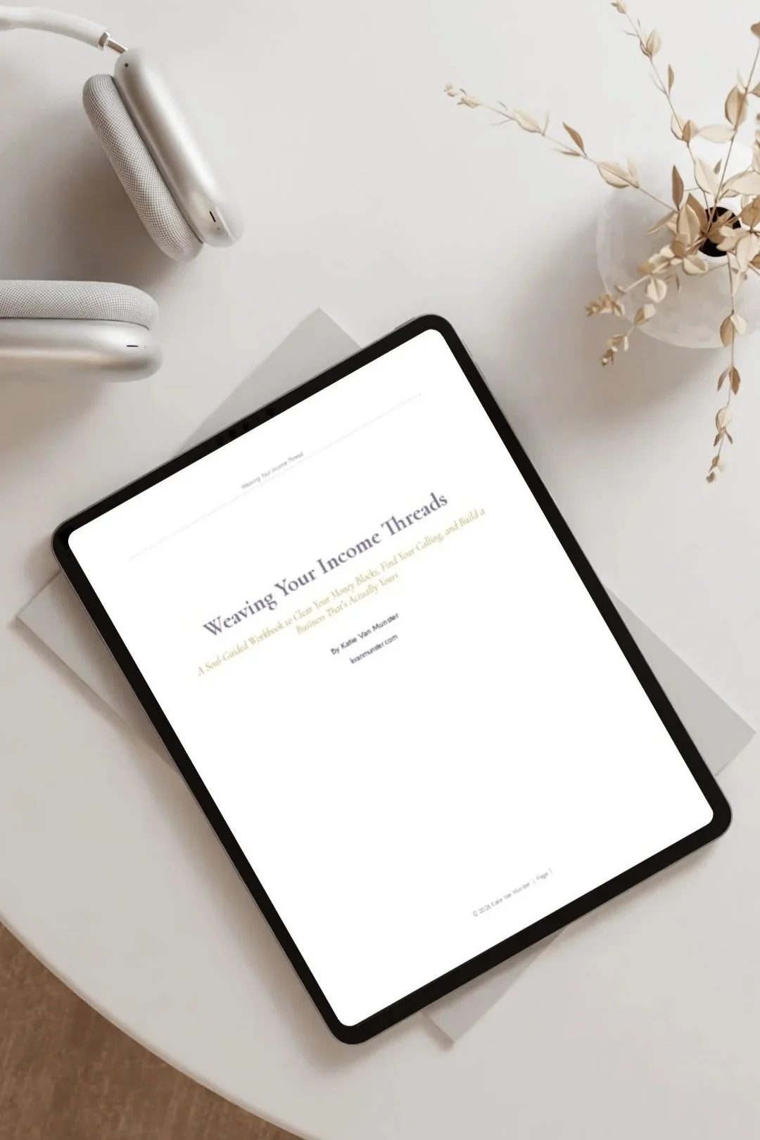 Minimal+Aesthetic+Ipad+On+The+Table+Mockup+Instagram+Story.jpg