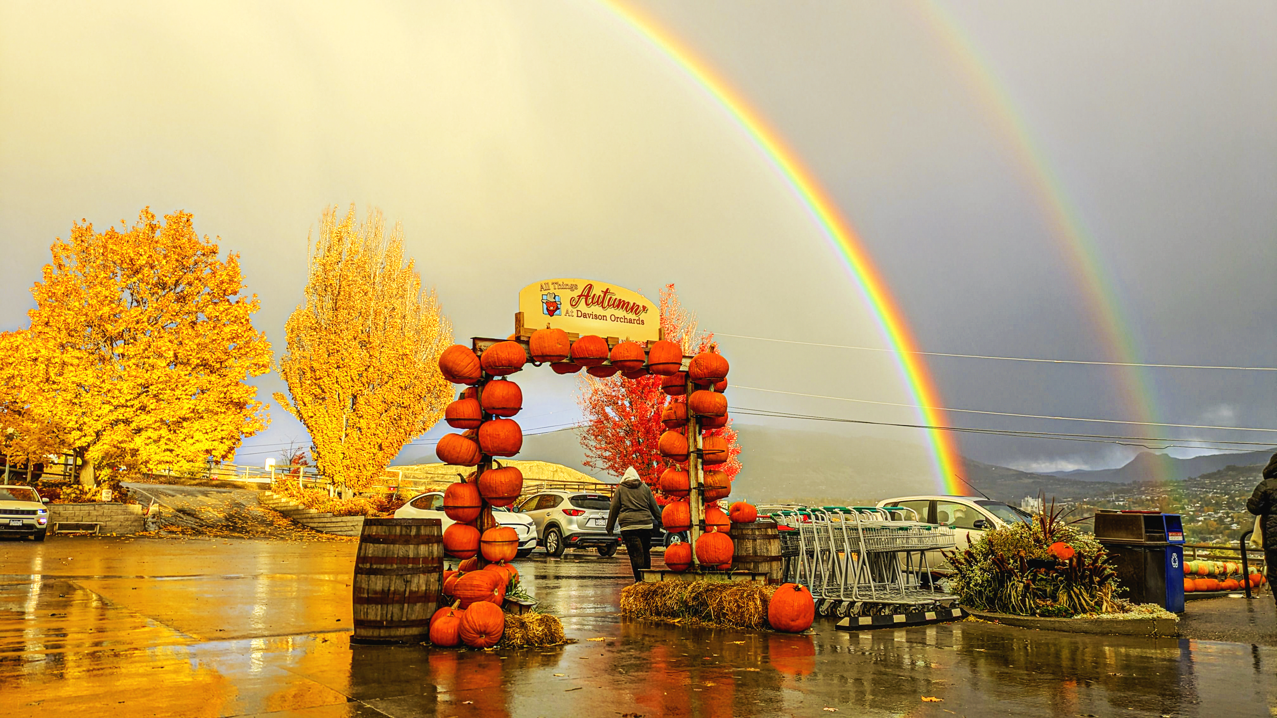 Autumn rainbow at the Country Village