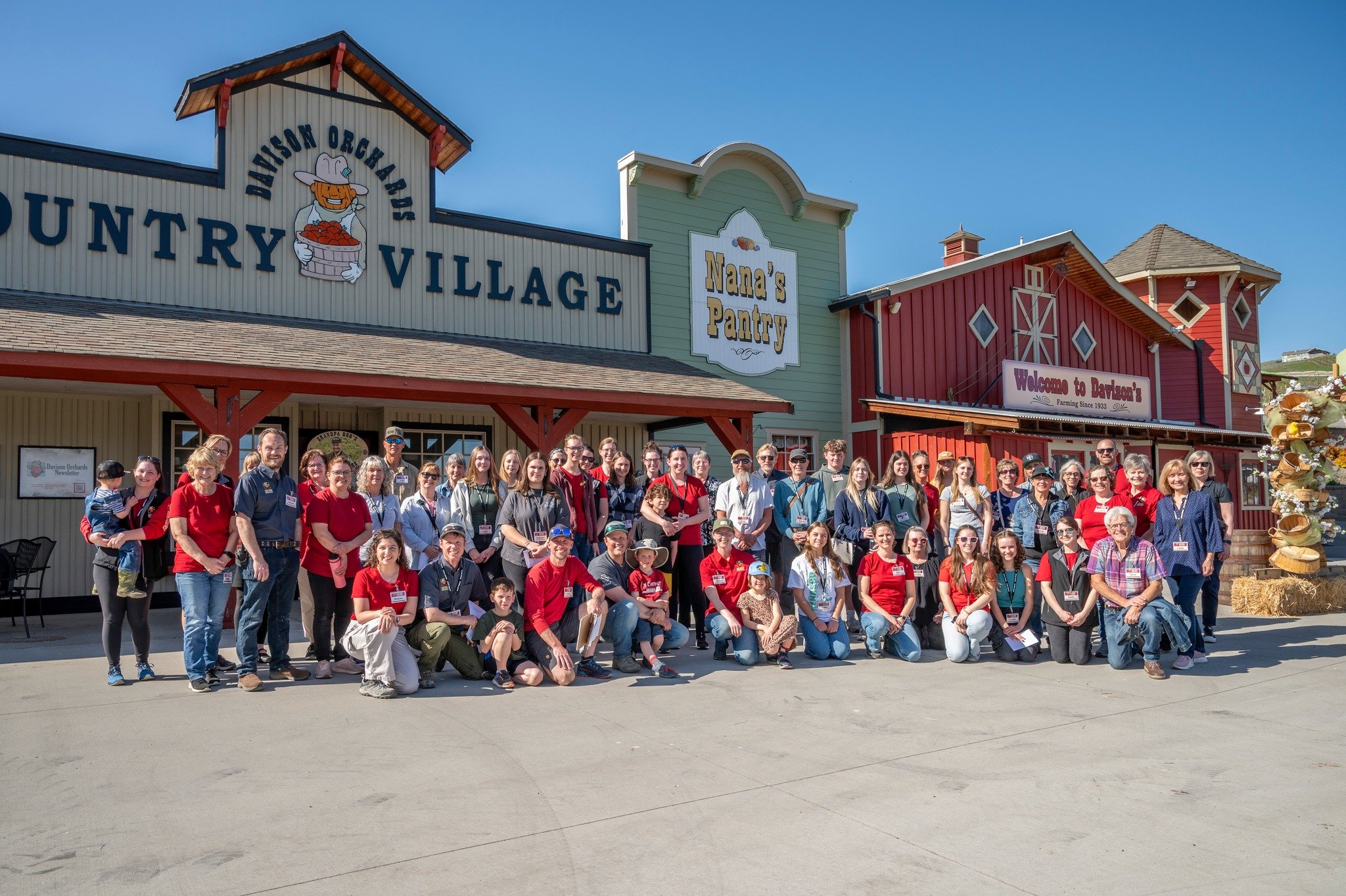 Join the Davison Orchards team! 🍎

We&rsquo;re hiring for the 2026 season.
See our current openings and apply online:

https://www.davisonorchards.ca/employment

#DavisonOrchards #NowHiring #OkanaganJobs