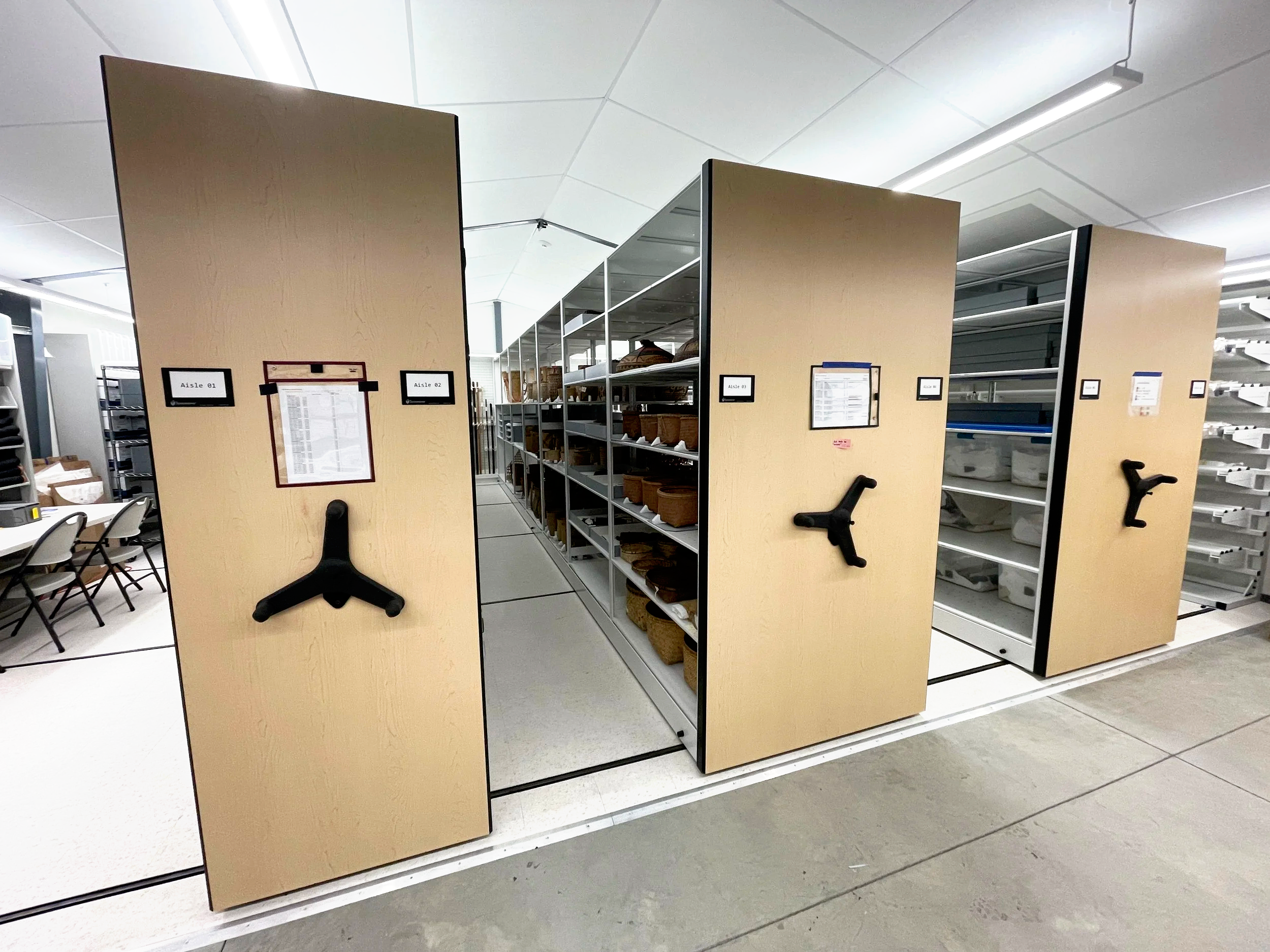 Pic+of+Archive+interior.png