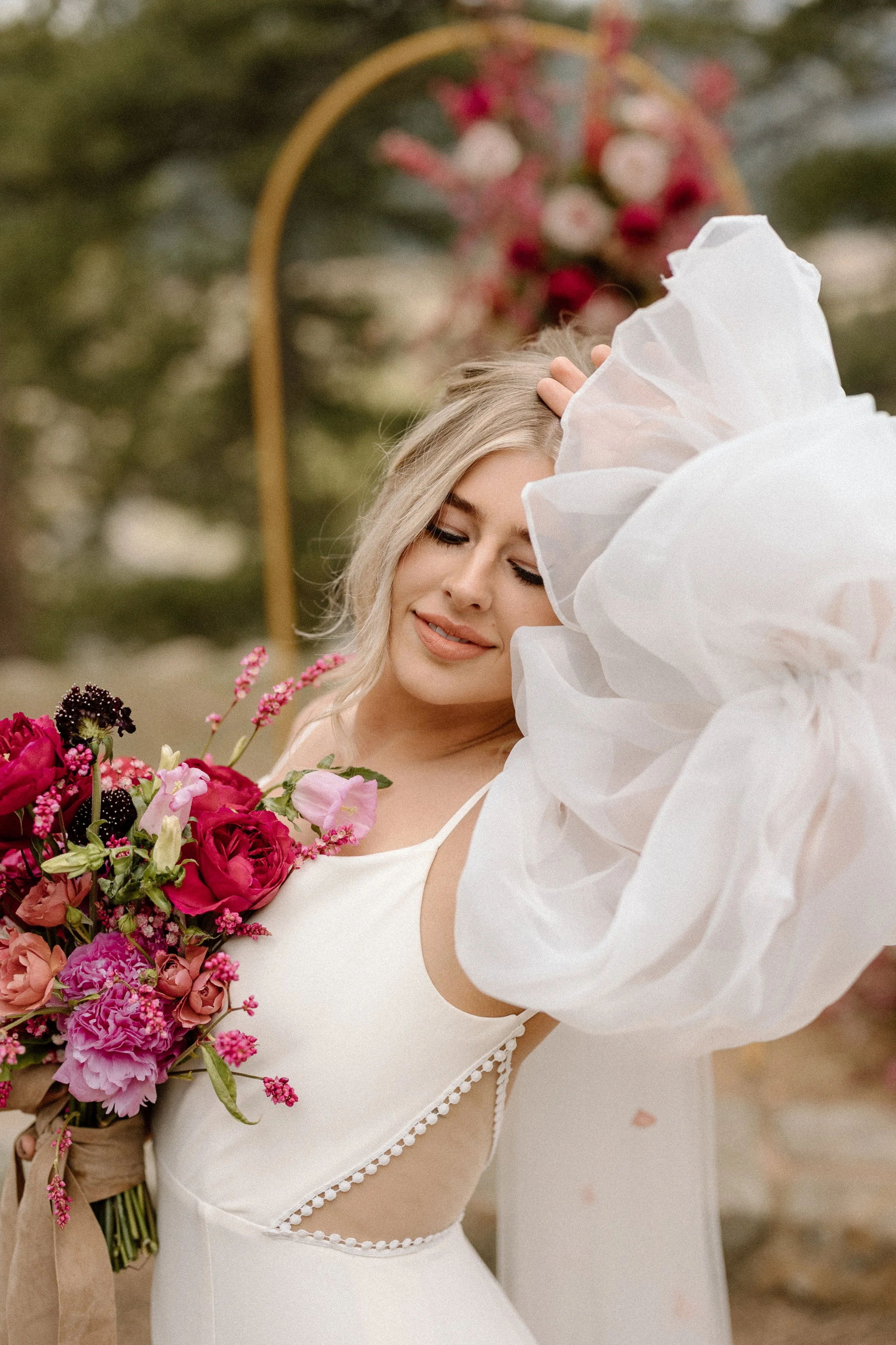 midwest bride in Sioux Falls wedding photographed by Bri Cowan
