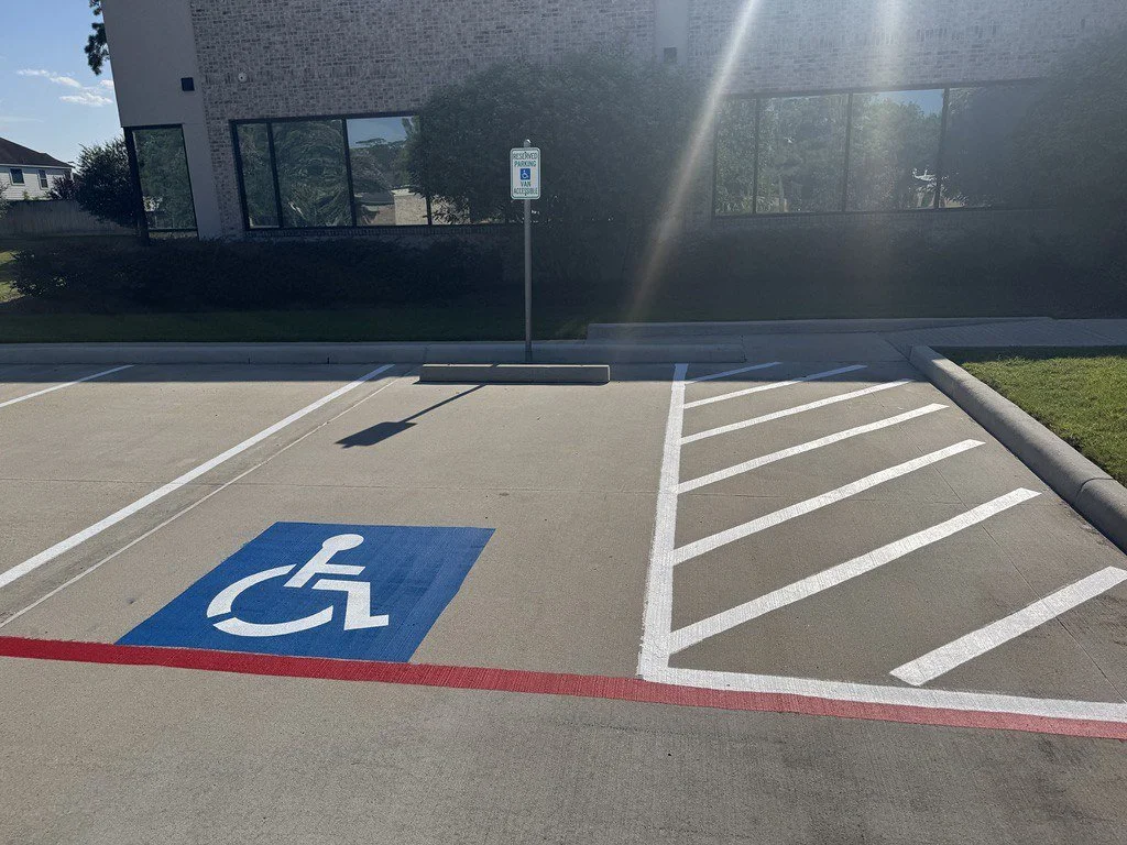 Southeast Texas Stripe & Wash ADA Crosswalk Line Striping.jpg