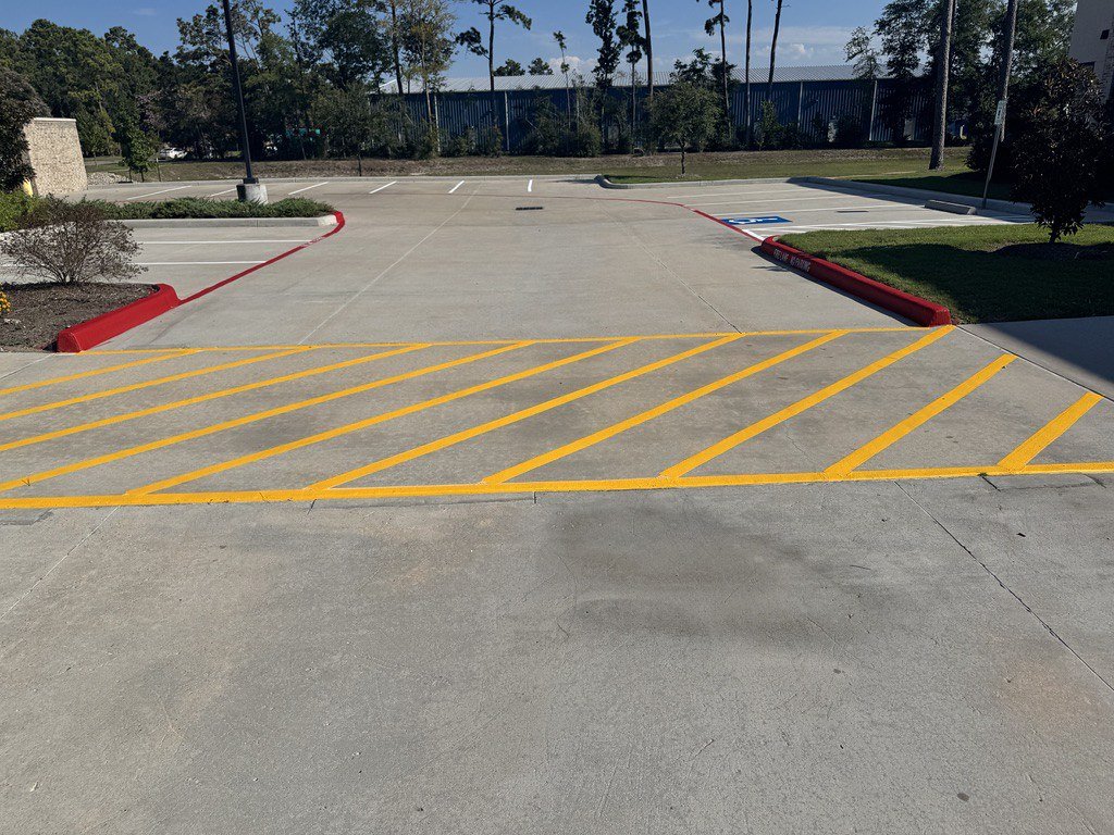 Southeast Texas Stripe & Wash Line Striping Yellow Crosswalk.jpg