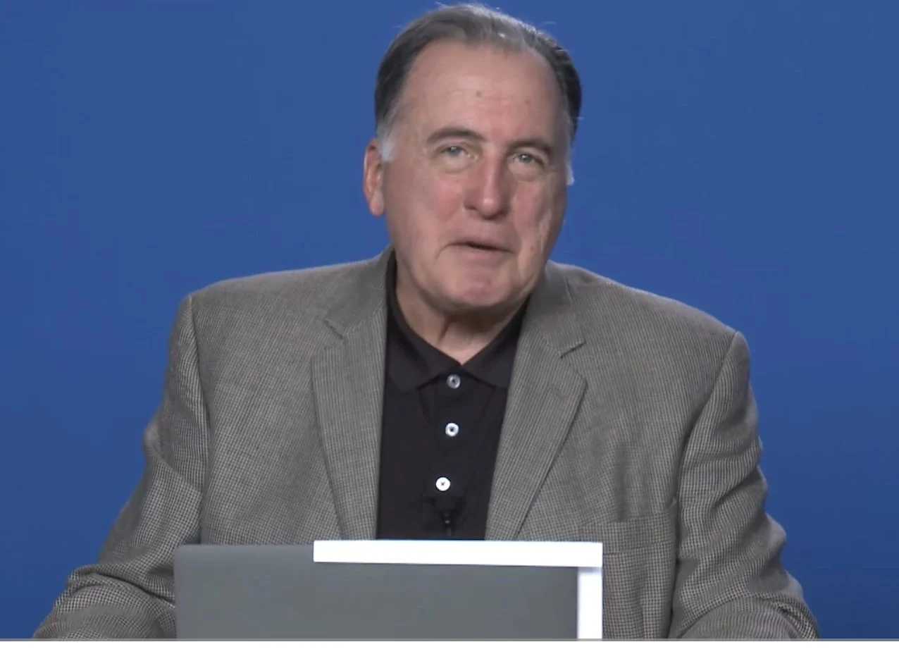 Lee Rasch speaks at the 2025 annual meeting for LeaderEthics.